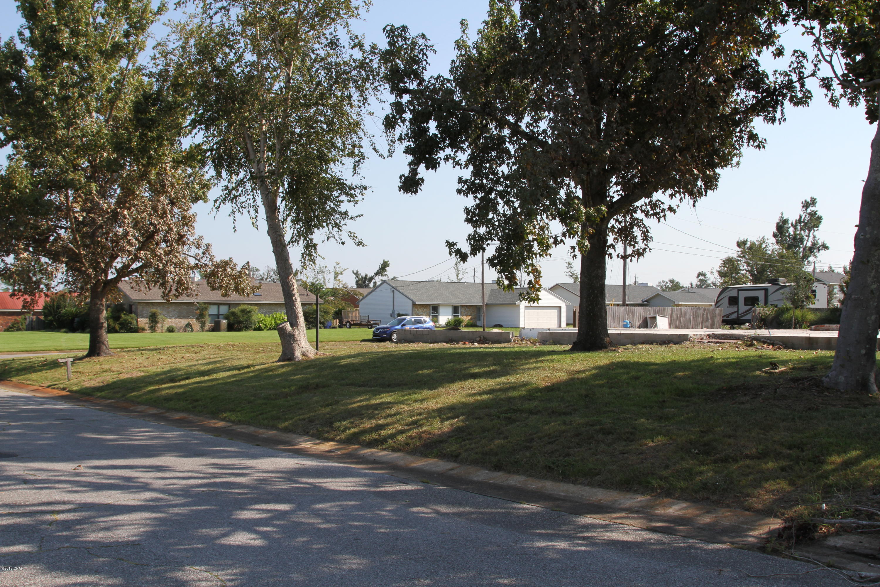 Huntingdon Estates U-3 - Land