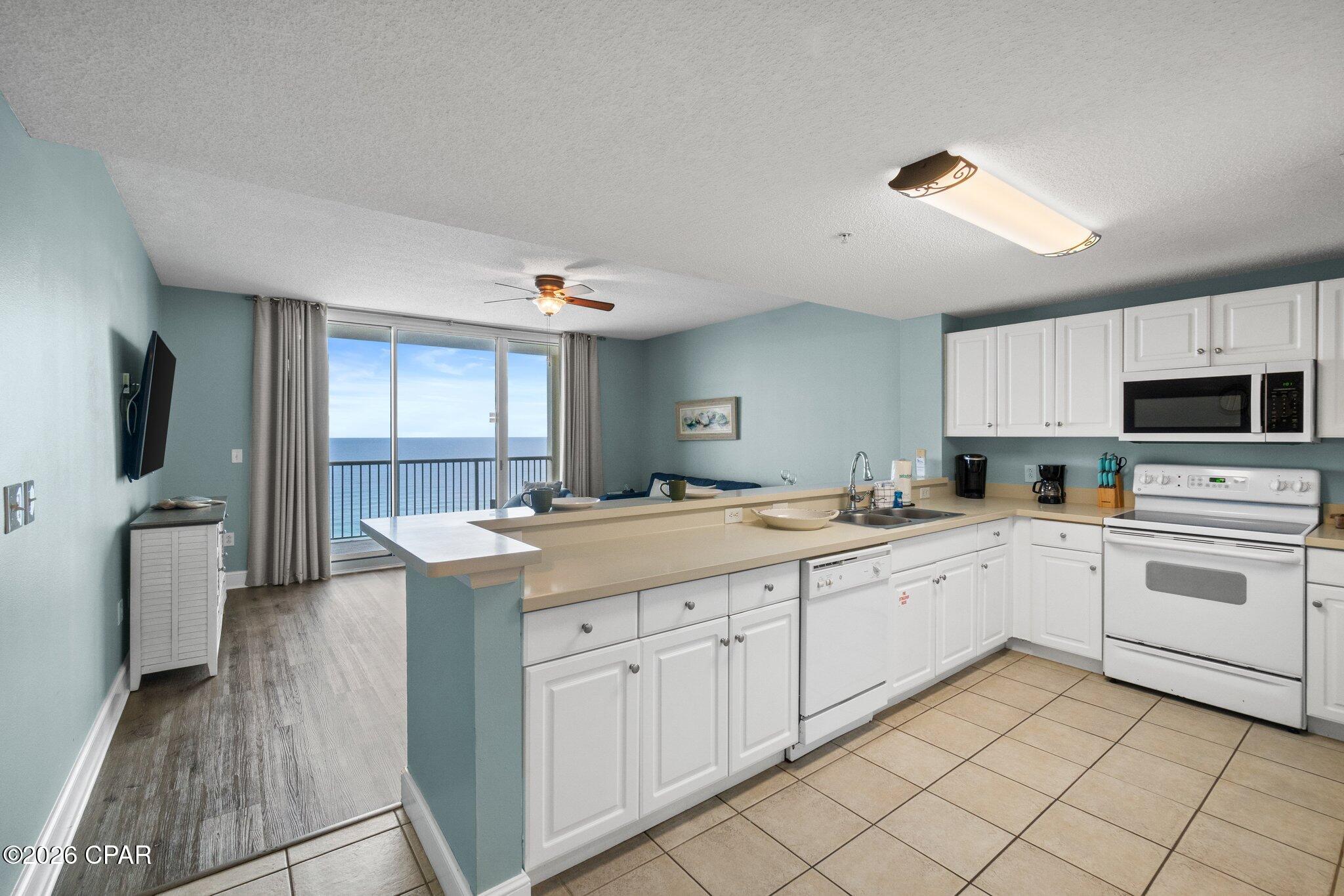Majestic Beach Tower I - Residential