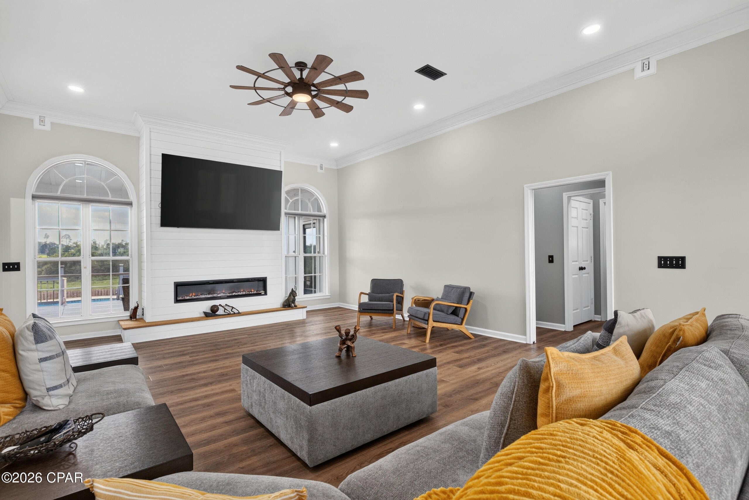 Spring Chase - Residential
