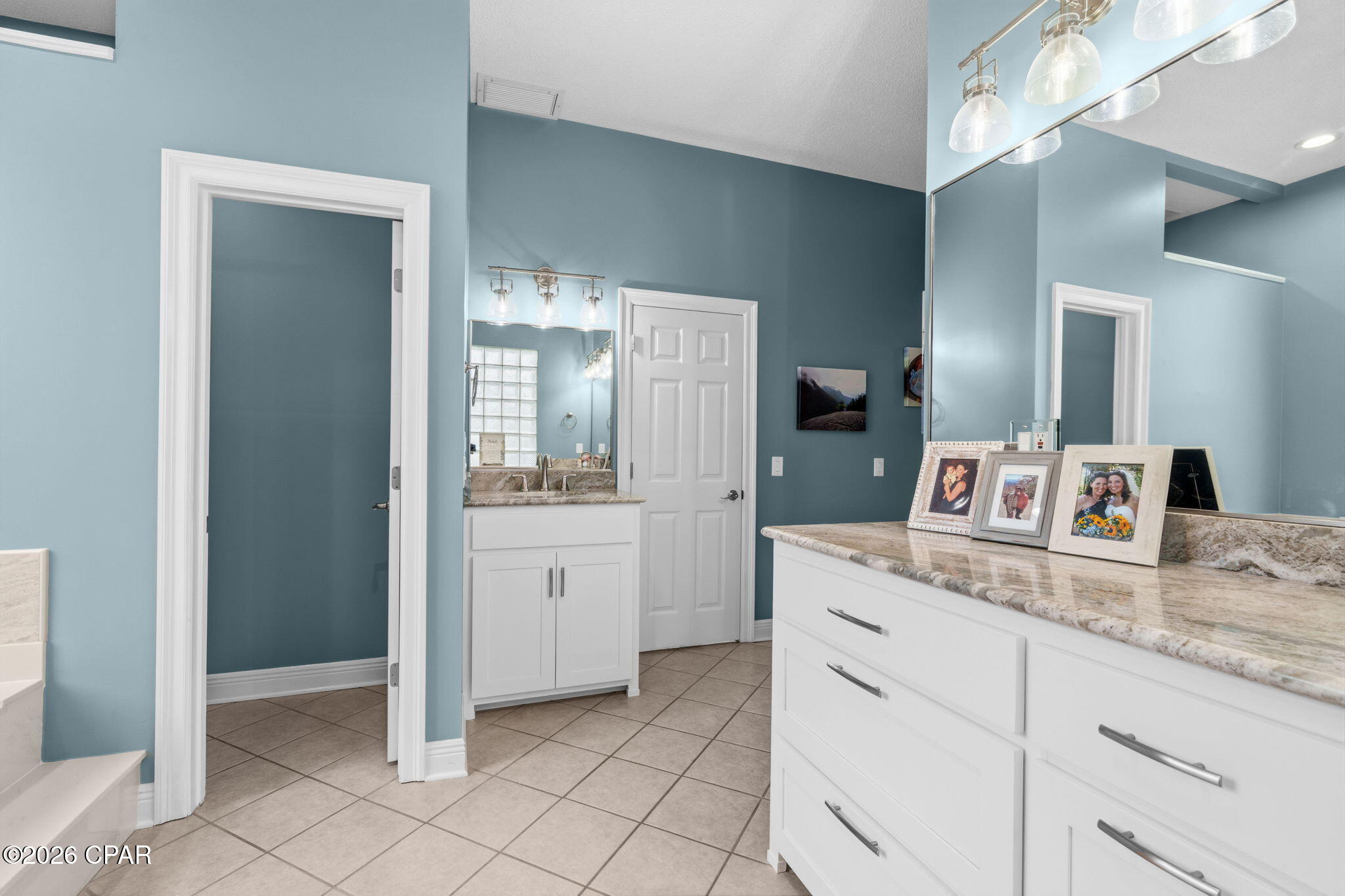 Country Club Harbour Estates - Residential