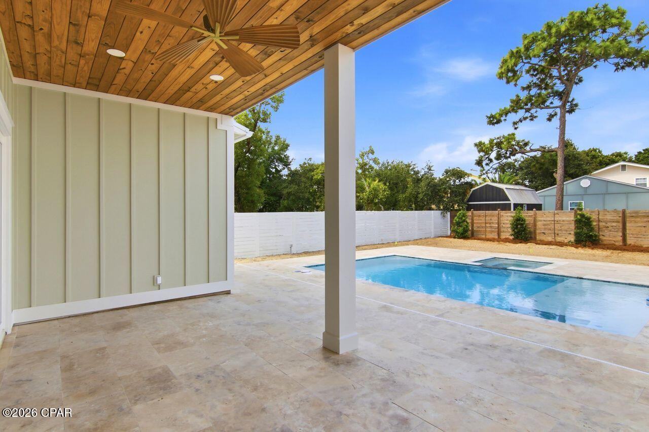 Gulf Shore Manor - Residential