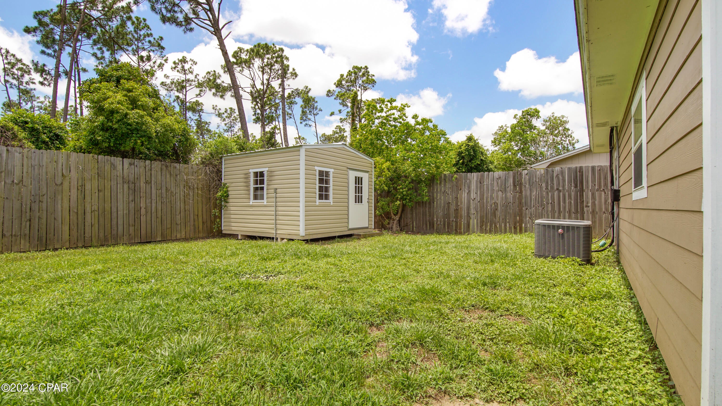 [No Recorded Subdiv] - Residential Lease