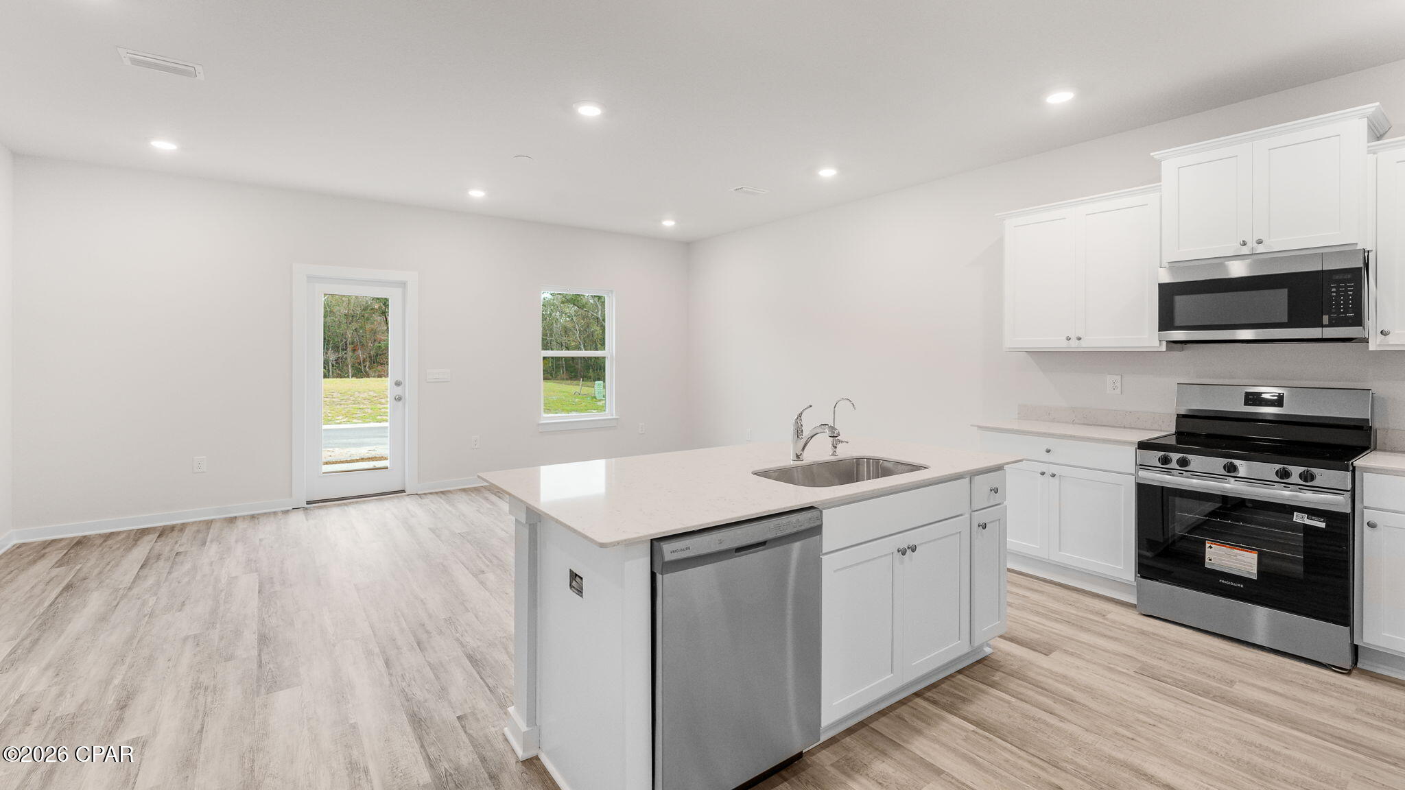 Colonial Landing - Residential