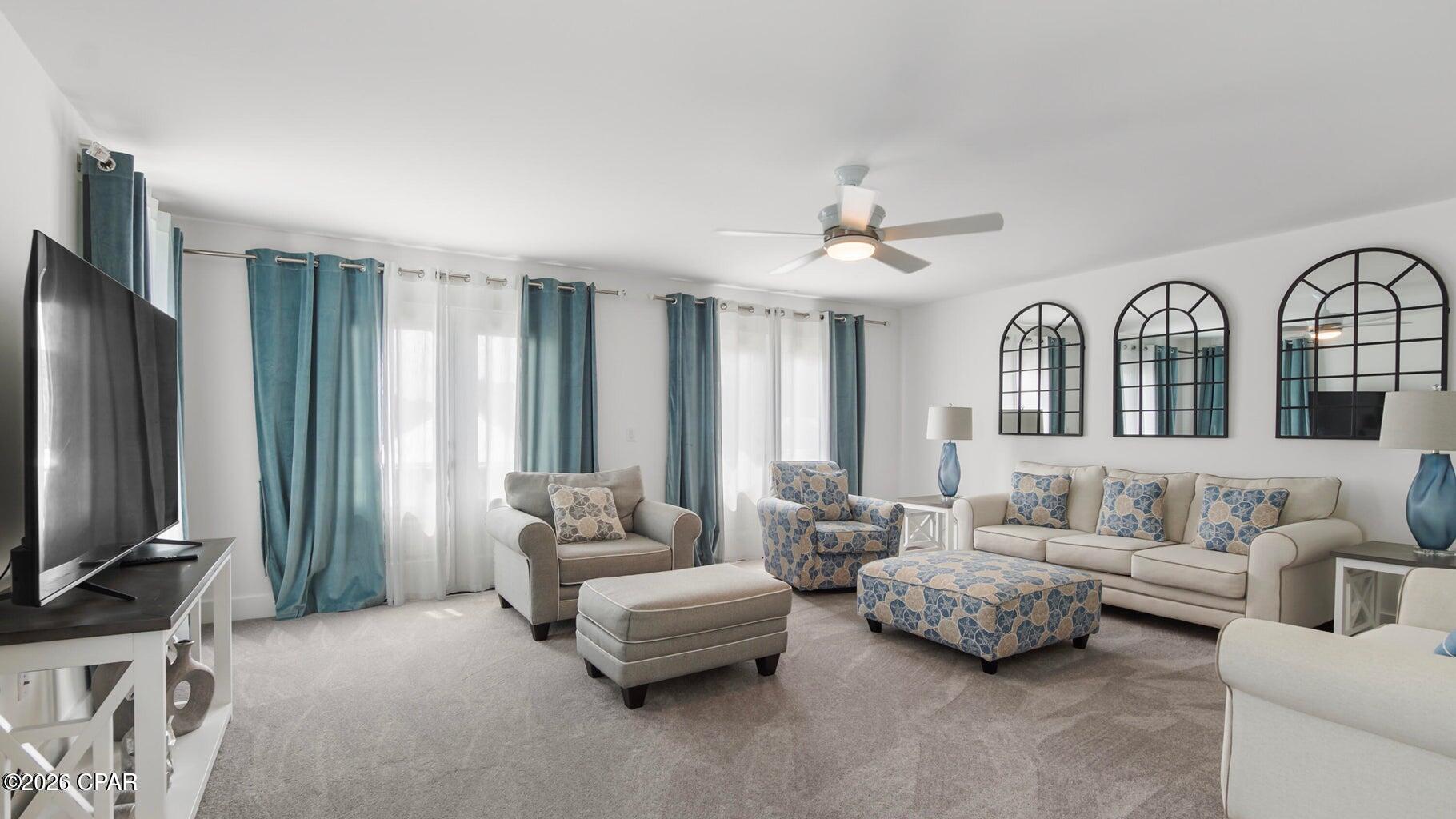 Lagoon Manor - Residential