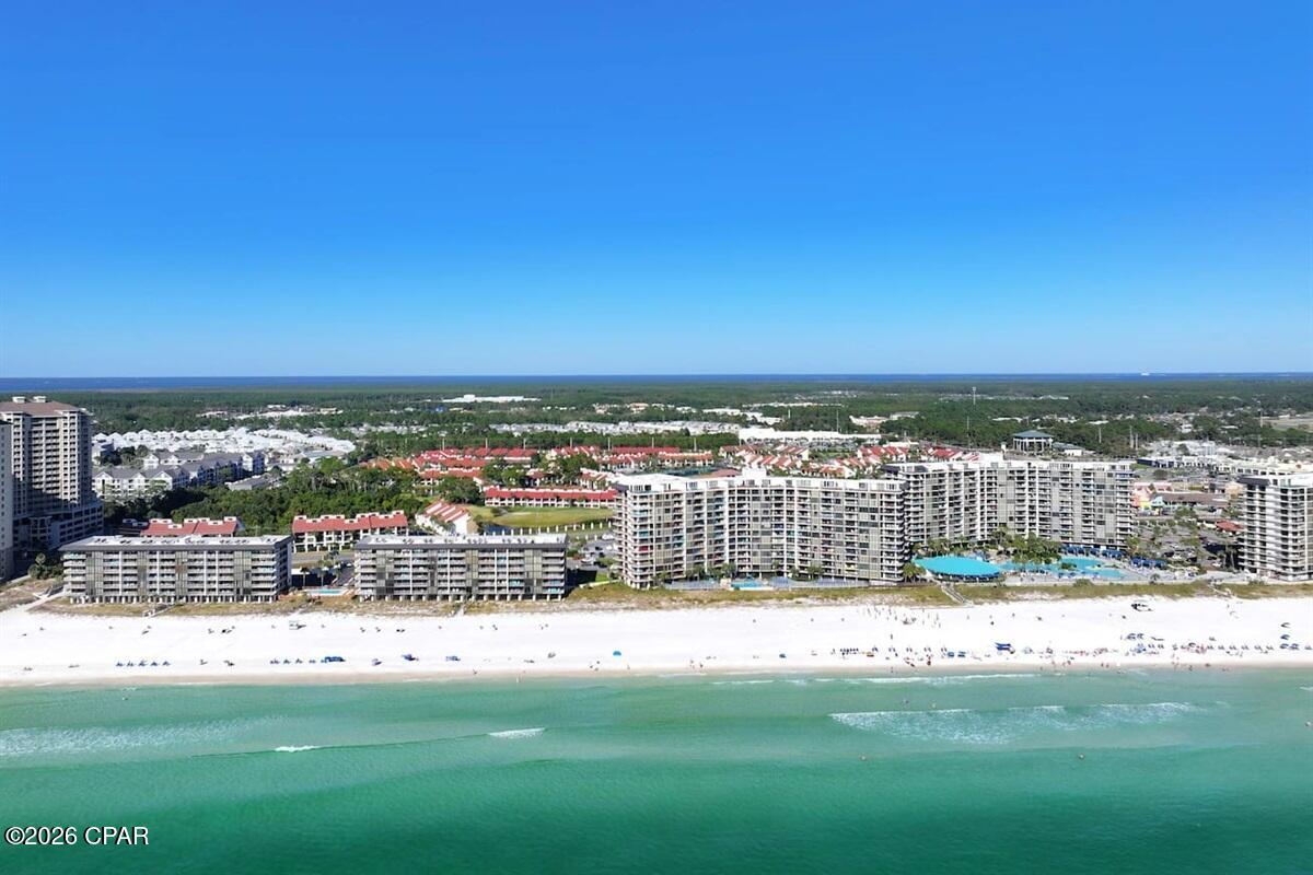 Edgewater Golf Villas V-B - Residential