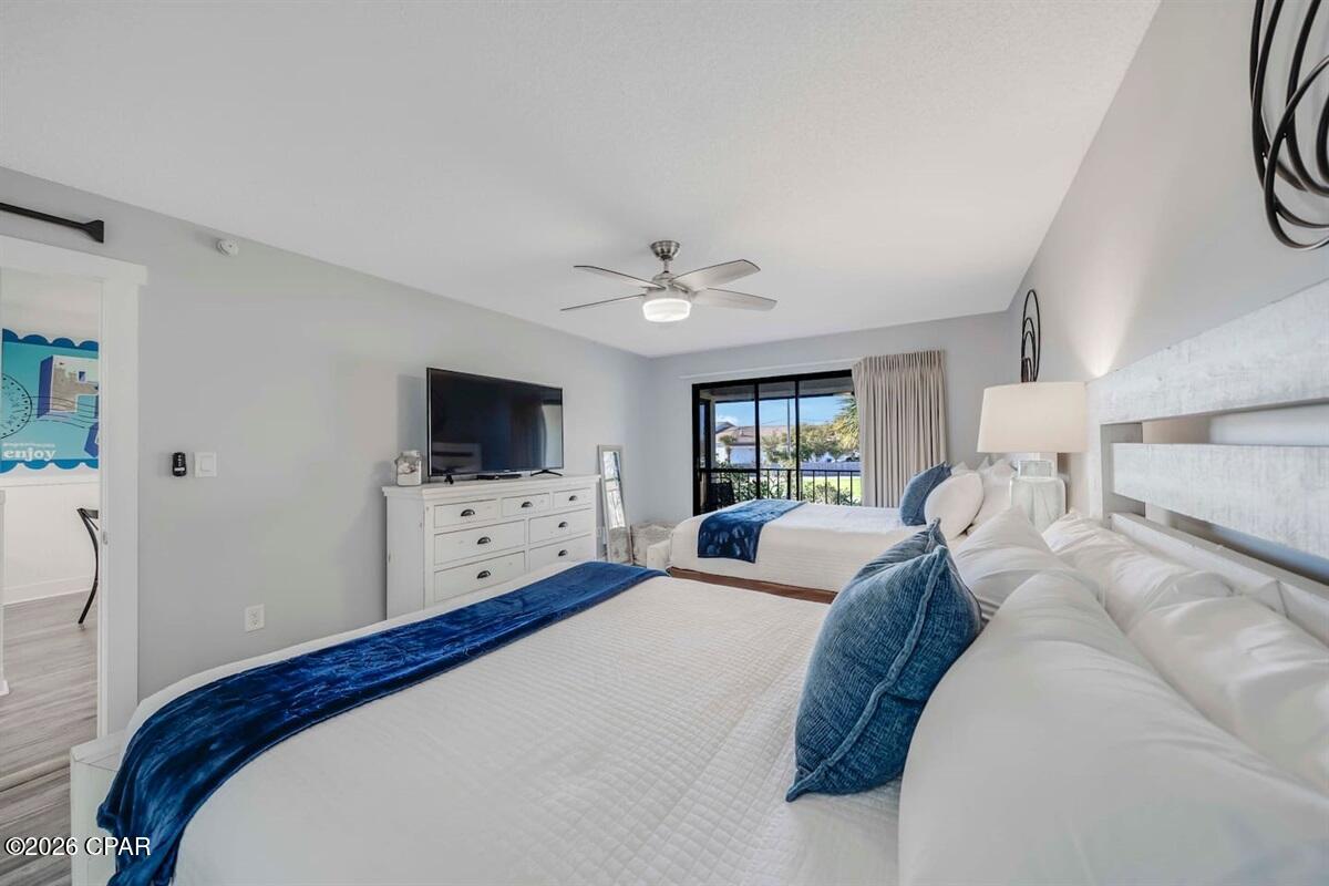 Edgewater Golf Villas V-B - Residential