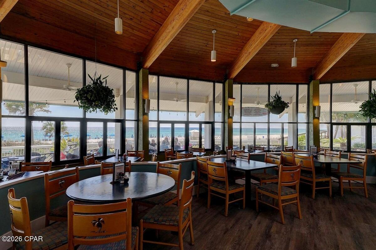 Edgewater Golf Villas V-B - Residential