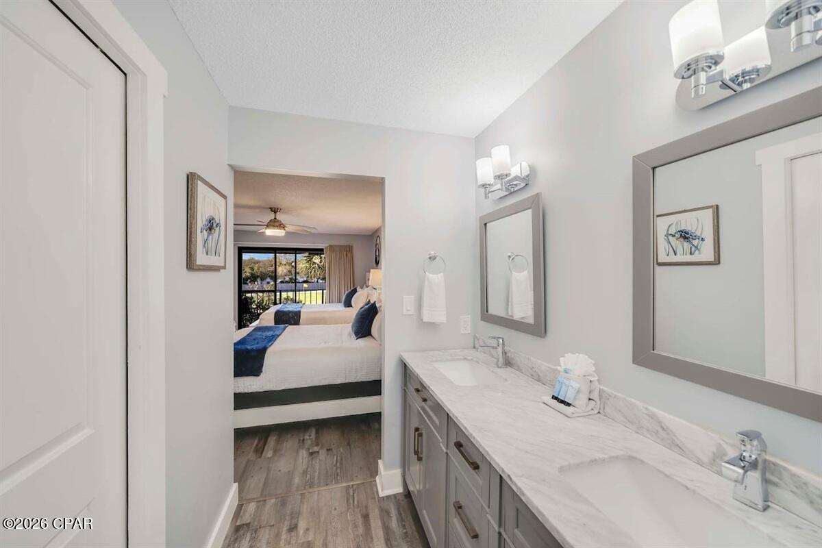 Edgewater Golf Villas V-B - Residential