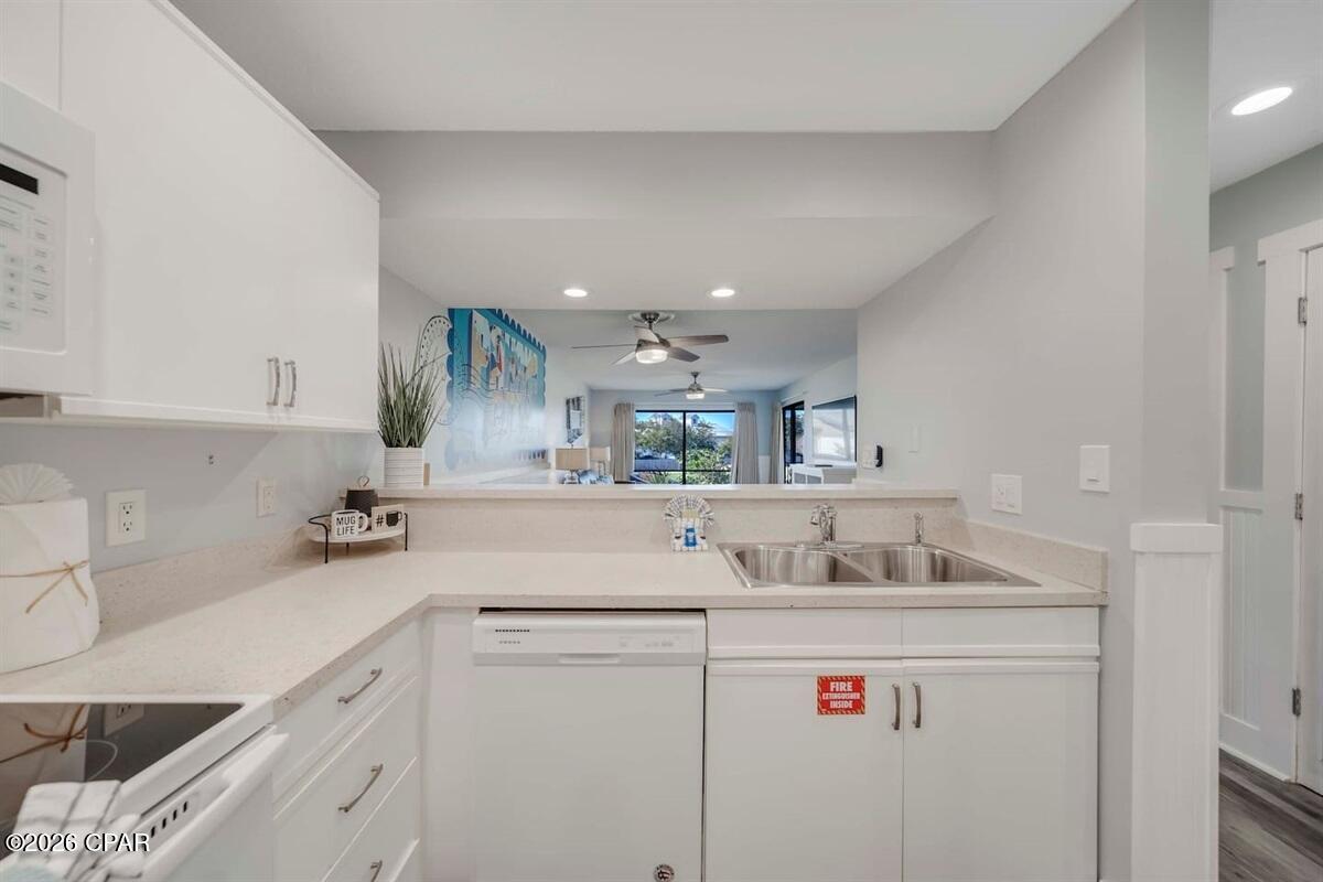 Edgewater Golf Villas V-B - Residential