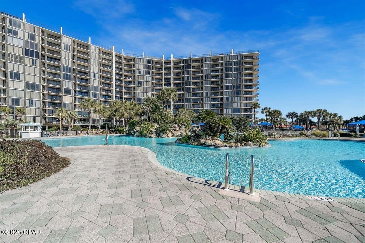 Edgewater Golf Villas V-B - Residential