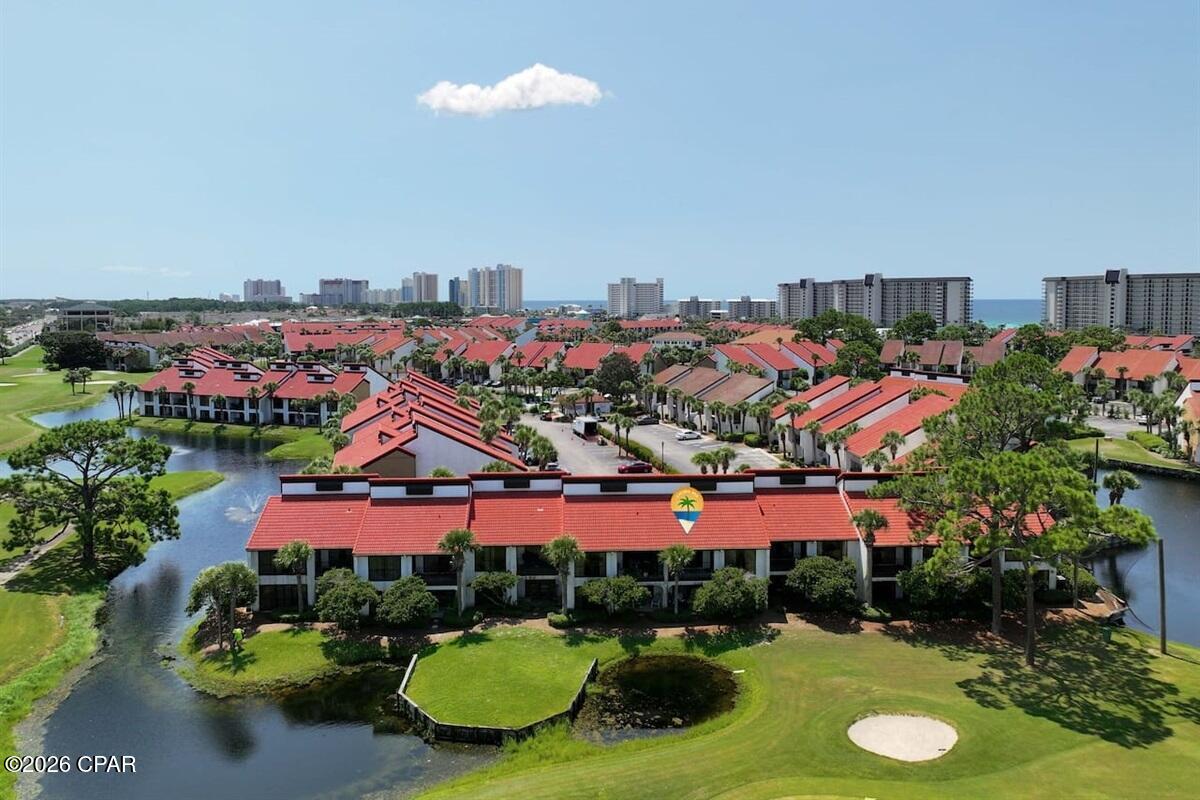 Edgewater Golf Villas V-B - Residential