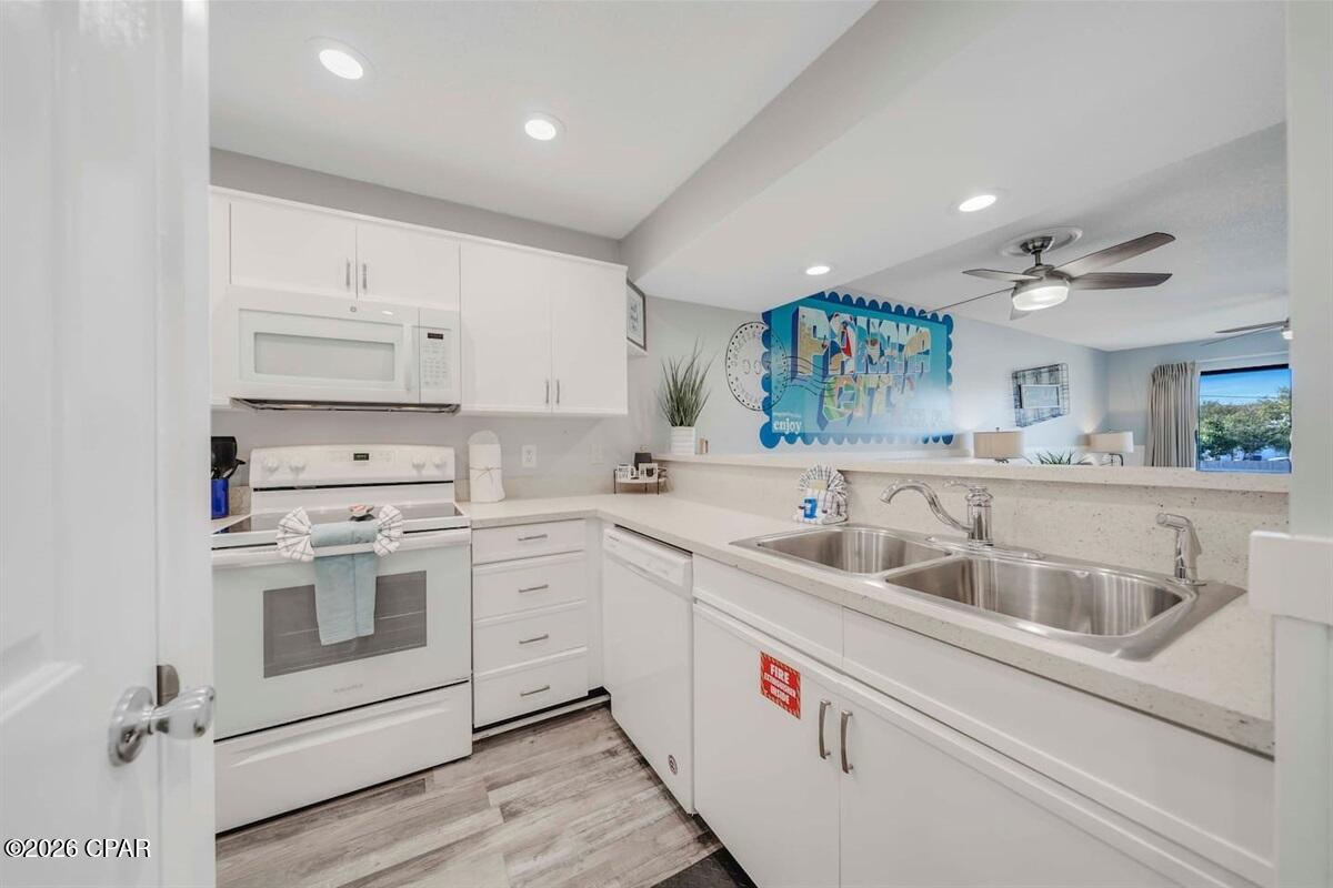 Edgewater Golf Villas V-B - Residential