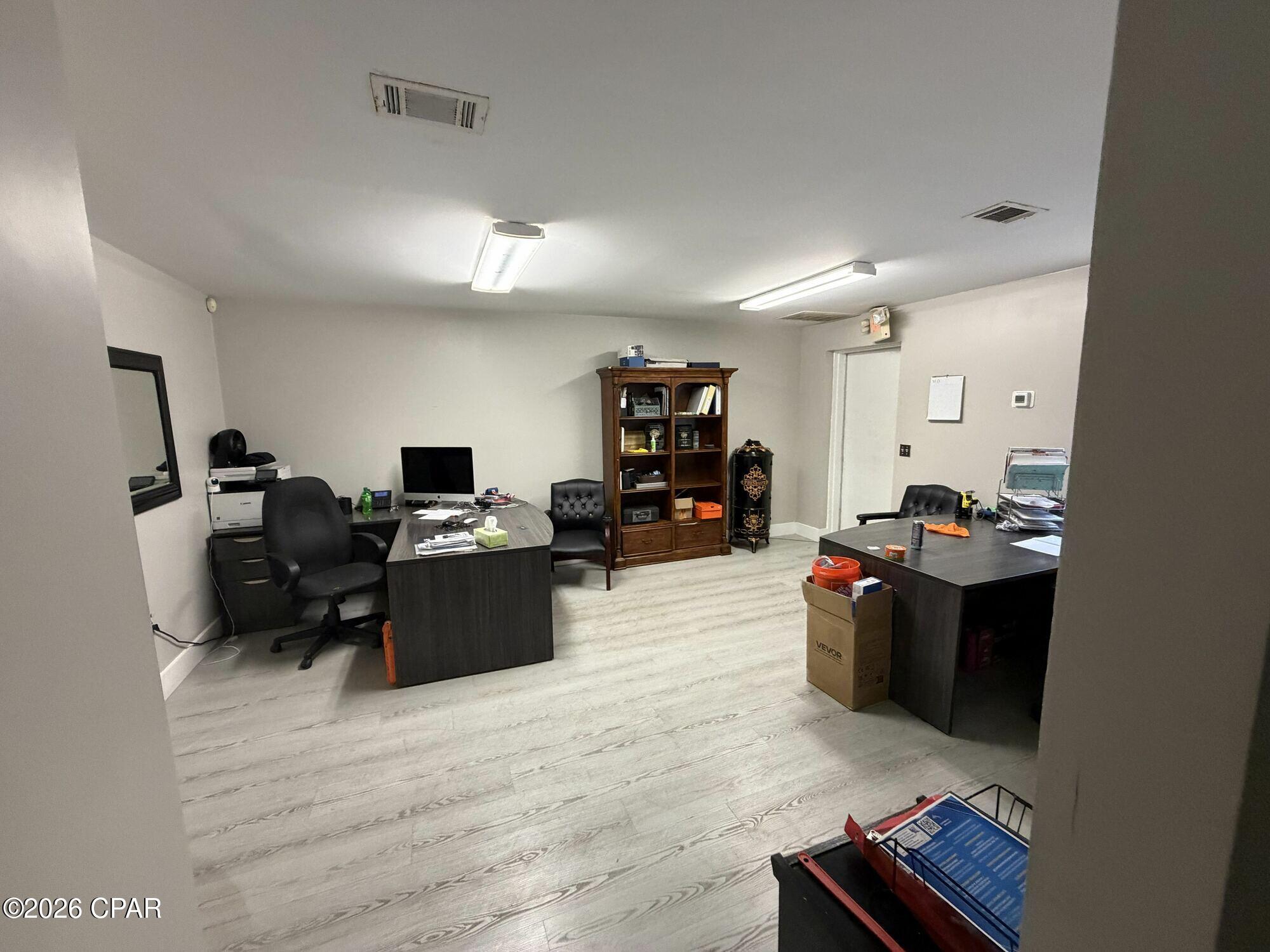 [No Recorded Subdiv] - Commercial Lease