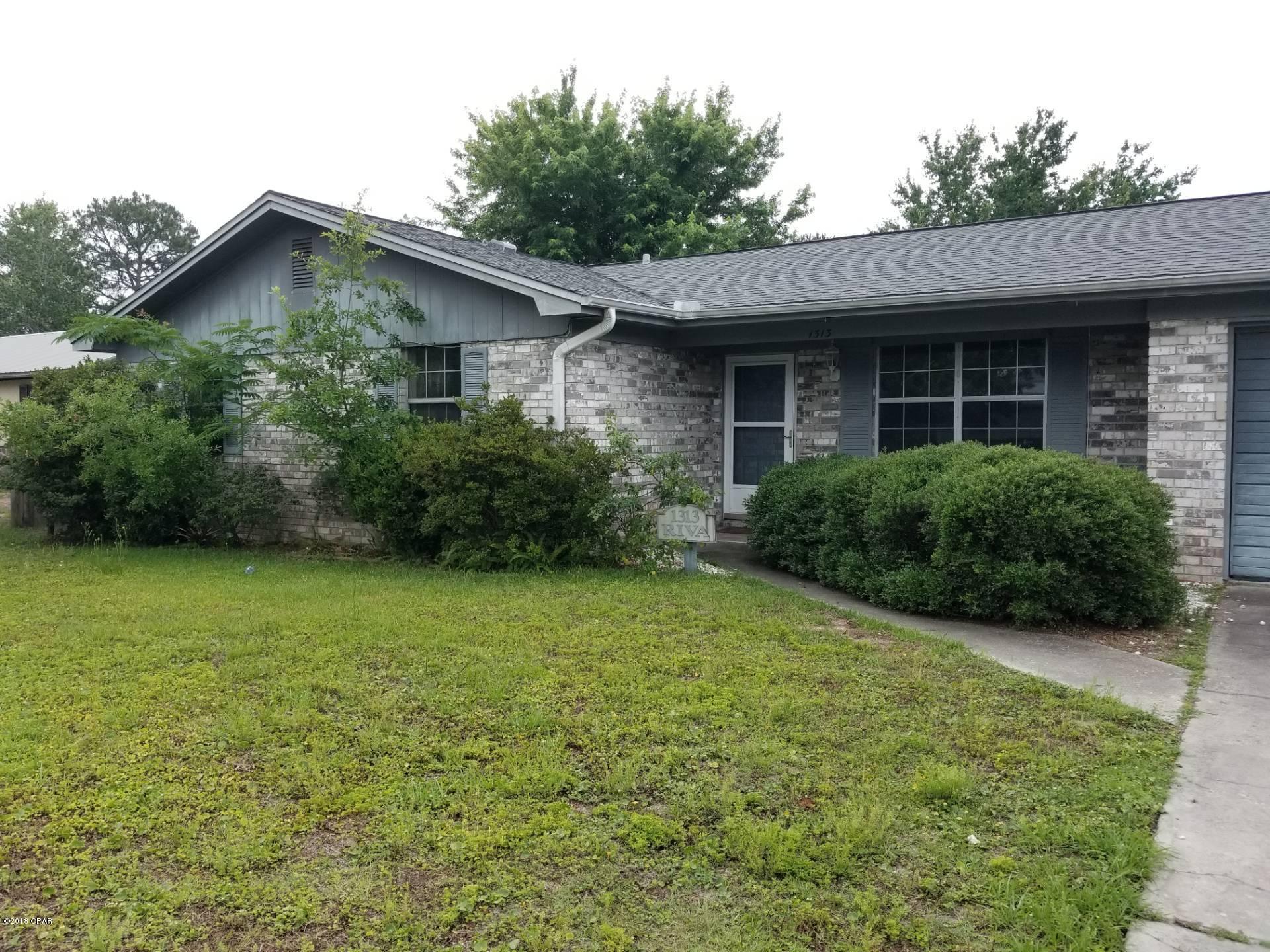 This home is located in Parker close to Tyndall AFB. This is a brick home featuring a two car garage, Florida Room, large fenced backyard with a storage shed for tenant use. This home has been newly renovated with new flooring and painting. 



*Pets subject to approval



All measurements are approximate