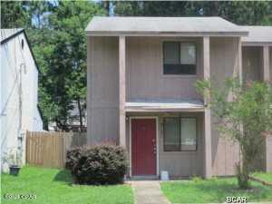 End Unit,  2 bedroom/1.5 bath townhouse is conveniently located in the Highland Park area.  Completely tiled living area, dining room, updated kitchen easy maintenance. Enclosed attached laundry room, Large fenced yard. All Info taken from property appr. site & all sizes approximate, buyer to verify, if important.