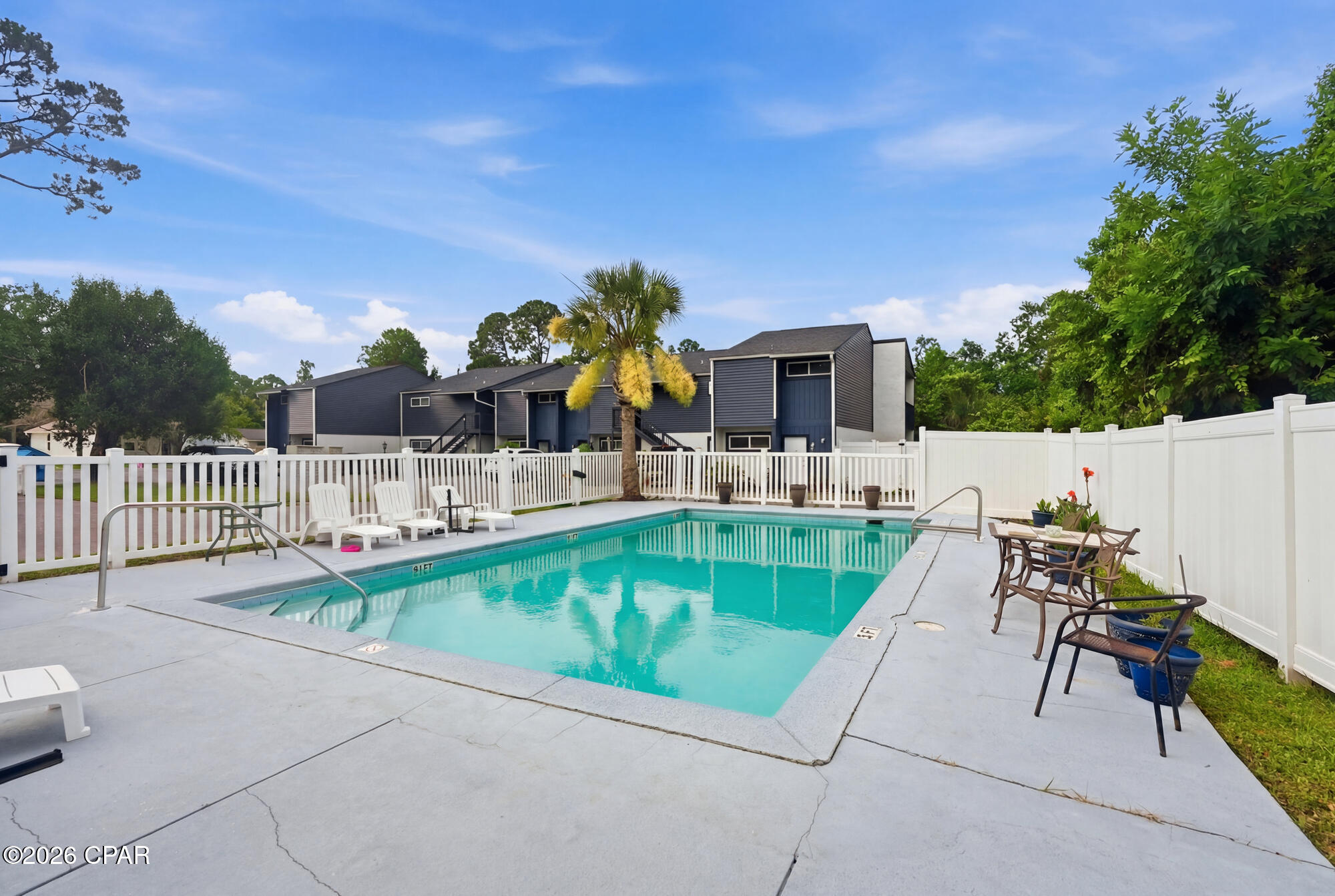 Shade Tree Condo Ph II - Residential