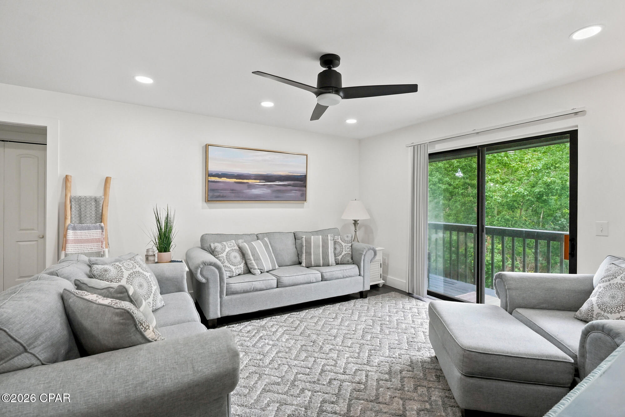 Shade Tree Condo Ph II - Residential