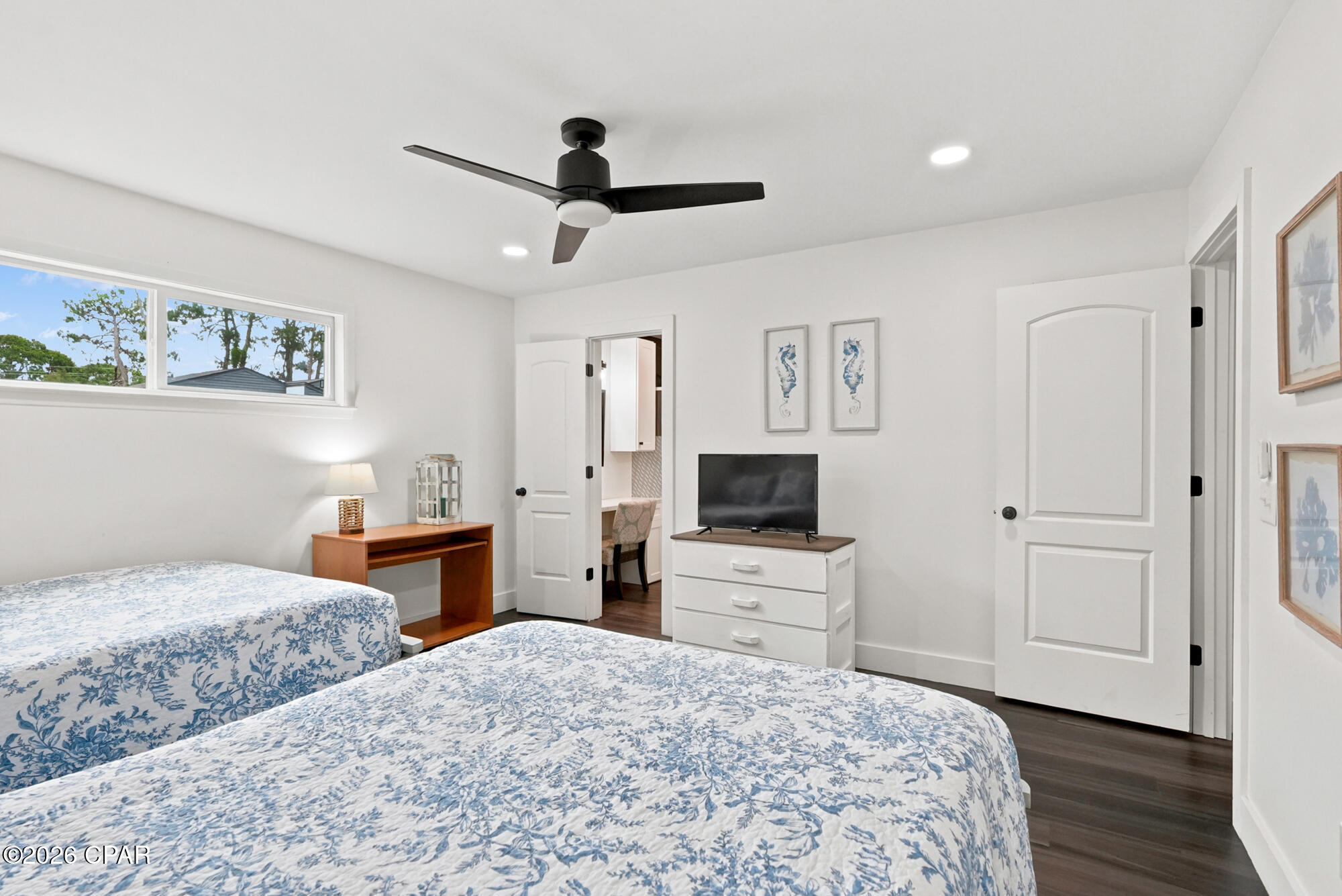 Shade Tree Condo Ph II - Residential