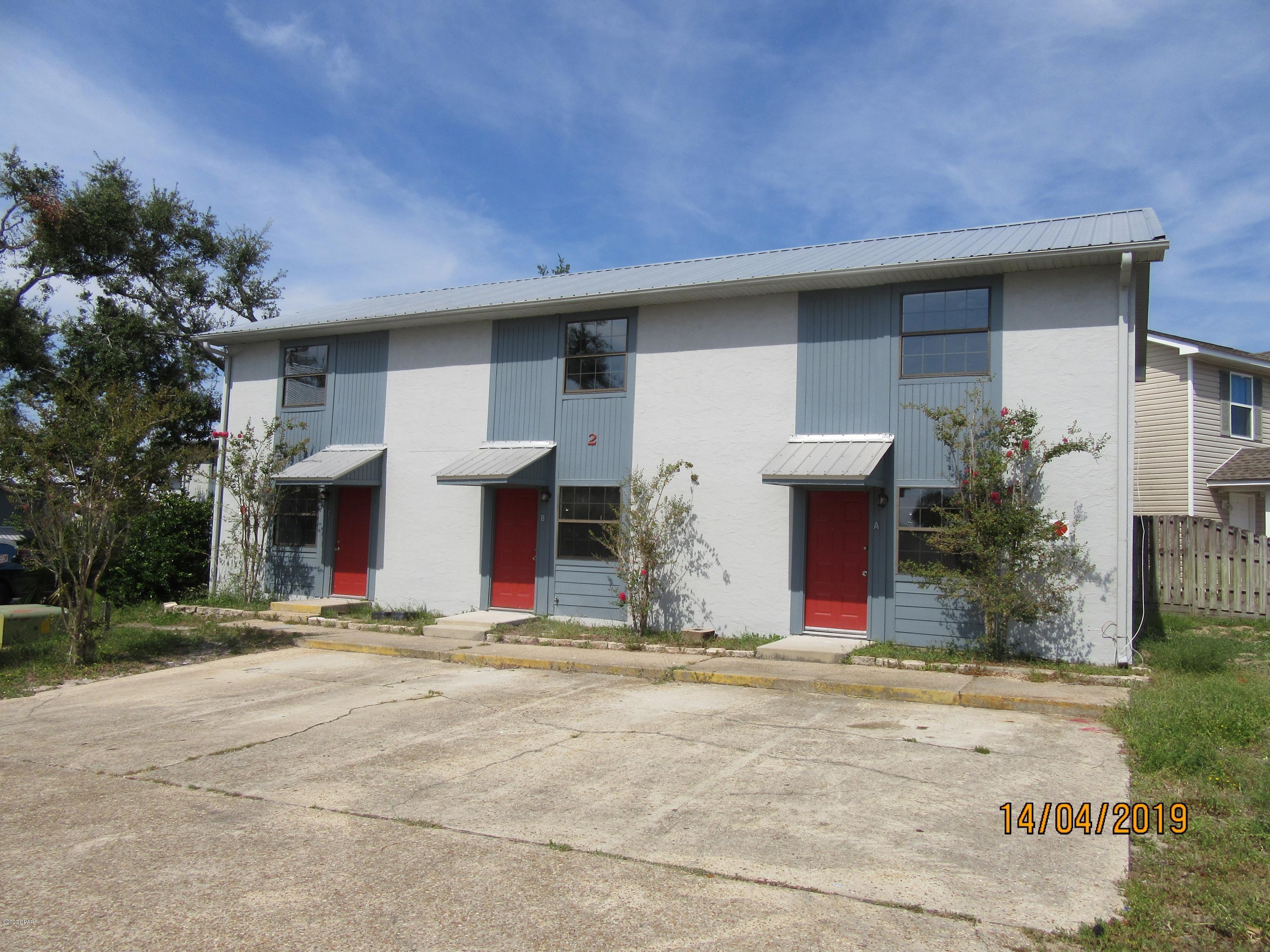 Recently remodeled 2 Bedroom 1.5 Bath Town house located in Historic St Andrews. Close to shopping and dinning and walking distance to St . Andrews bay. Washer and dryer hookups. All property sizes and ages are approximate, please measure and/or verify if important.

School assignments are subject to change, please check with Bay County for most accurate information.

Deposit is the same as the rent. Pets NOT Allowed!