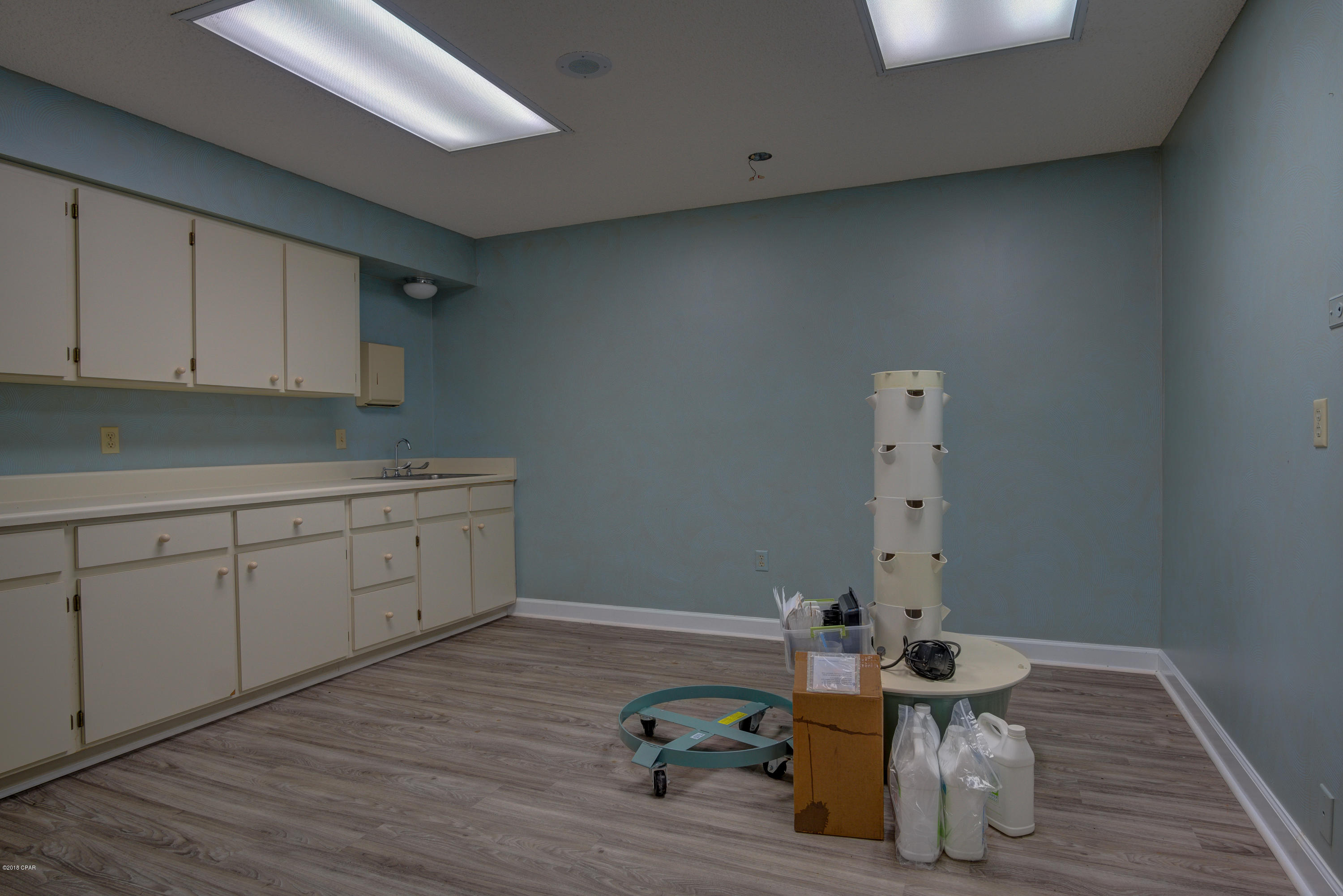 [No Recorded Subdiv] - Commercial Sale