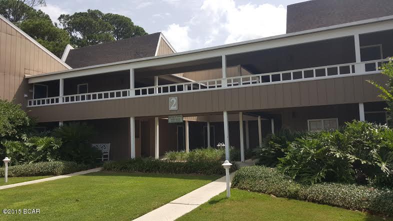 One bedroom, one bath villa located on the  Golf Course. The upstairs features an enclosed porch, updated bathroom and large living room. This would be an excellent investment opportunity. Unit is 4260, middle building, upstairs and fantastic views of the pond and golf course. Come see it today!