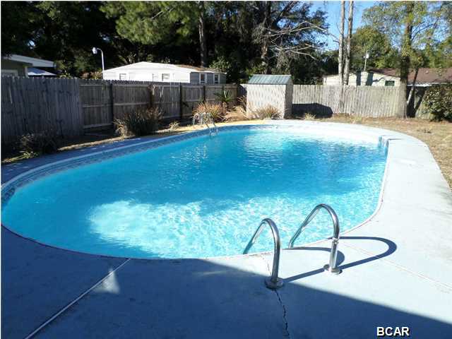 Very nice all Brick home in Parker. This 3bed 2bath has new appliances, new paint and carpet. The back yard has a privacy fence and a pool! All this in a quite neighborhood. Seller is offering ''Special Financing'' to qualified buyers. Seller will offer an allowance up to $500 to owner occupant Buyer's purchase of a home warranty of their choice. IN ADDITION to normal Buyer closing costs, Buyer pays Doc Stamps on the Deed, closing service fee of $250, electronic recording fee of $27. Seller does not complete mold or problem drywall remediation or provide any type of clearance or certification to the buyer. Closing cost assistance cannot go towards transfer taxes (doc stamps on the deed or mortgage) association transfer fees, or any prepaid expenses. Investor sales are not eligible for
