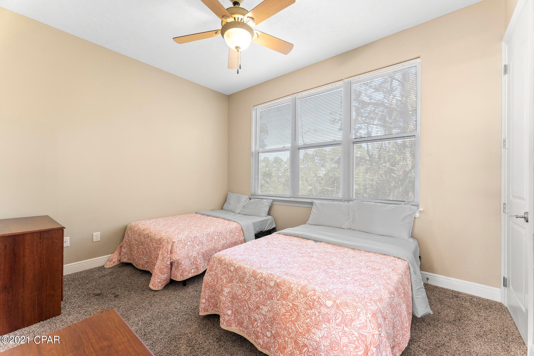 Long Beach 3rd - Residential
