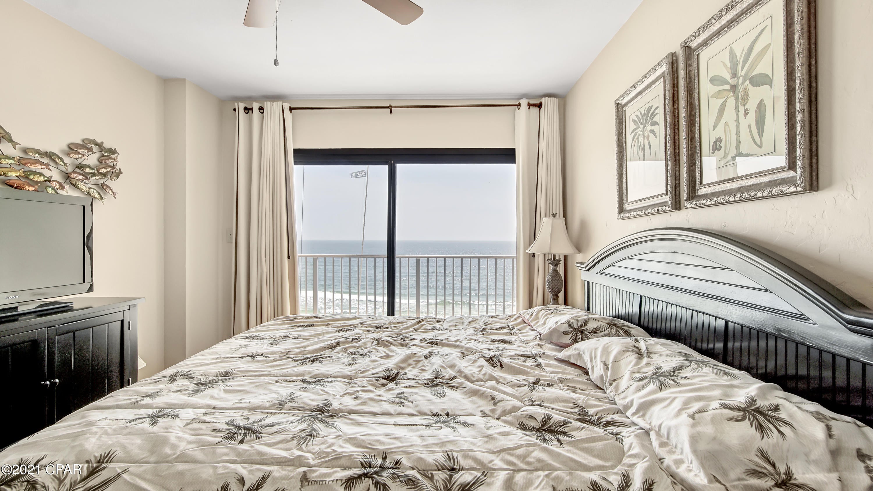 The Commodore - Residential