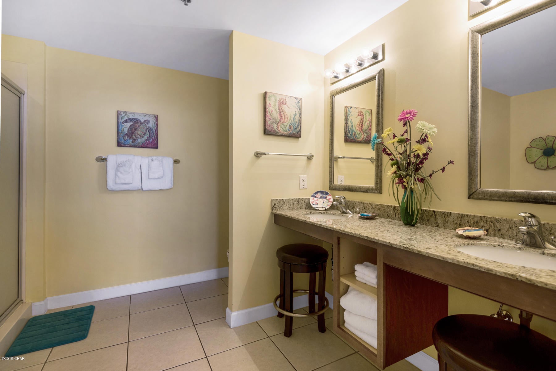 Splash Condo - Residential