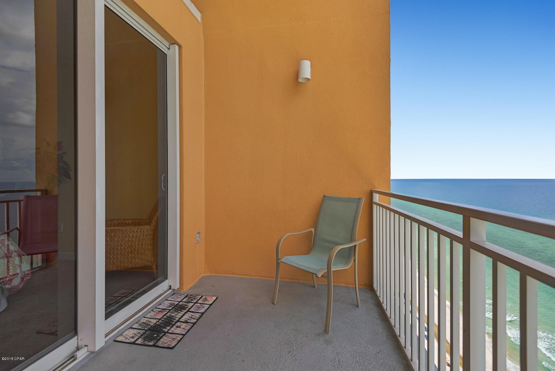 Splash Condo - Residential