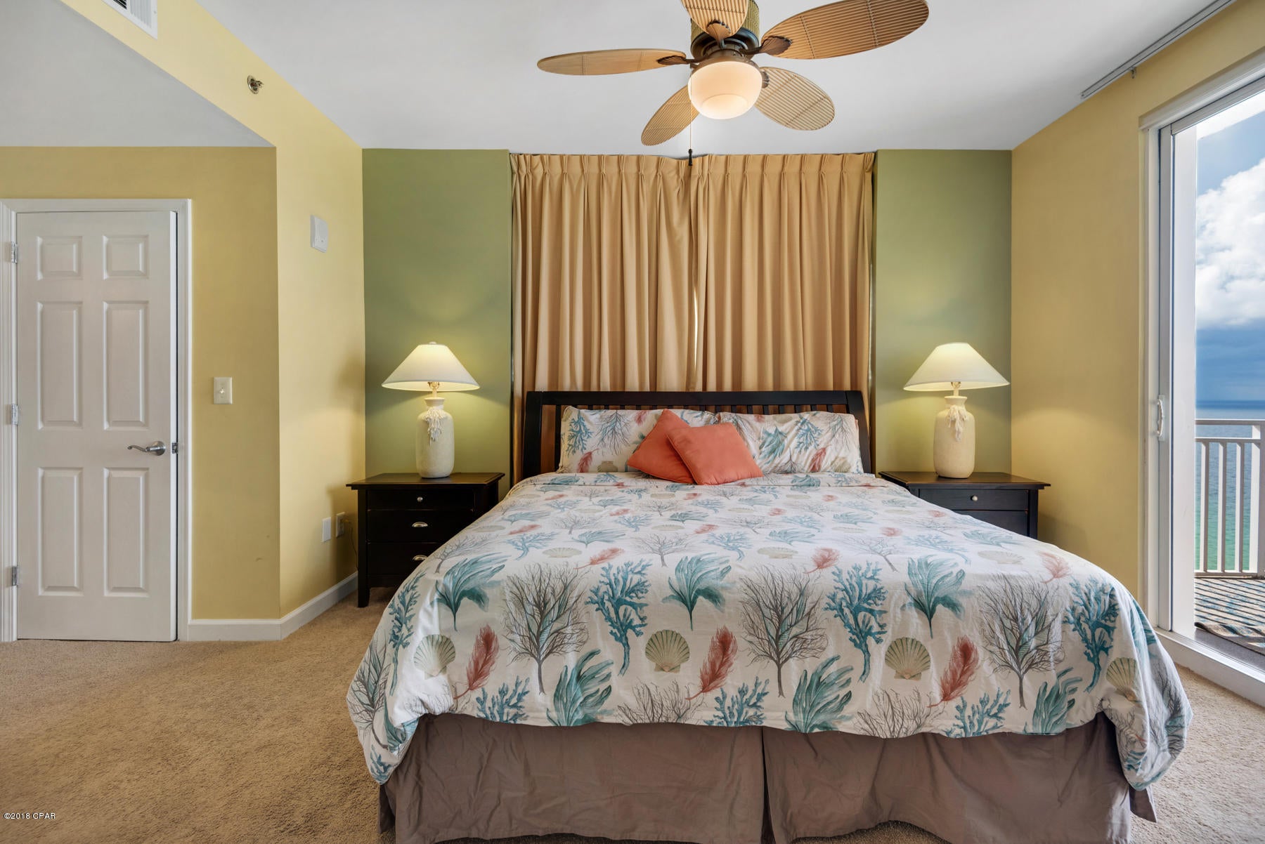 Splash Condo - Residential