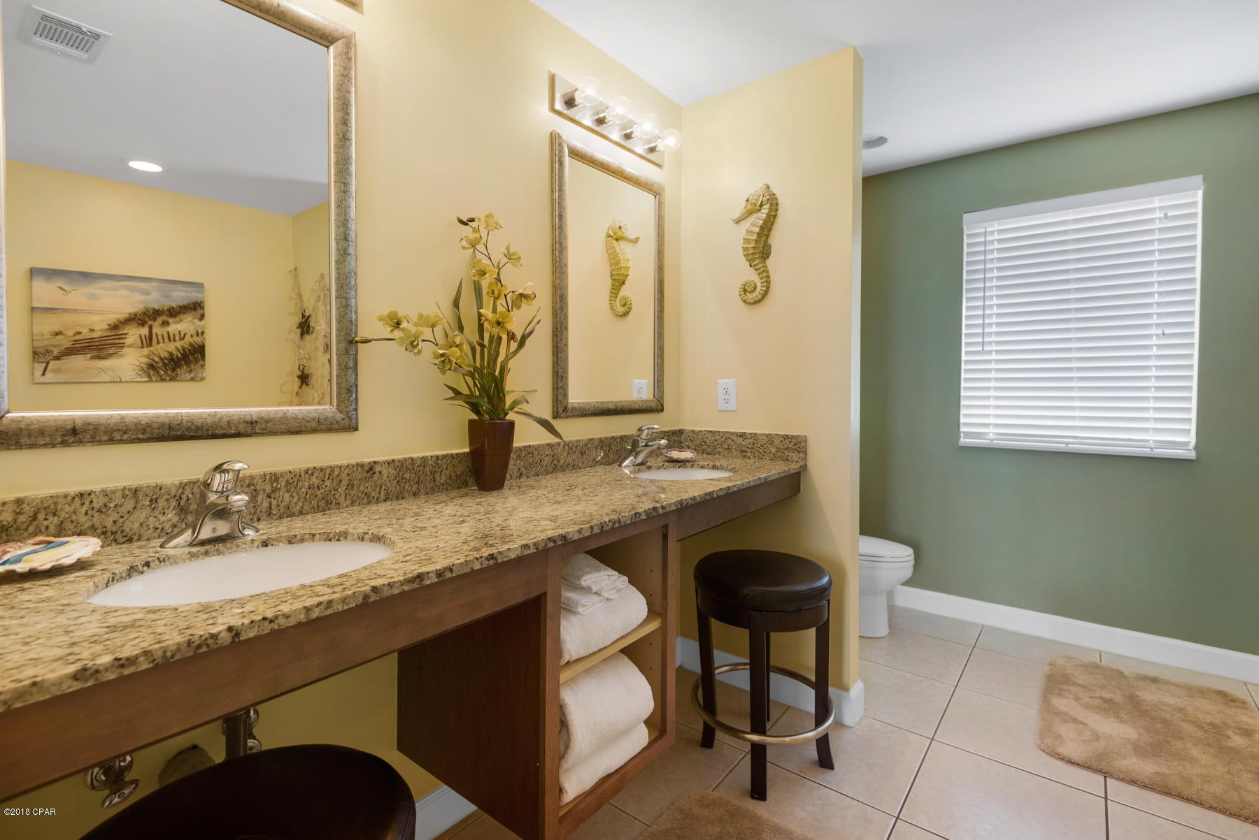 Splash Condo - Residential
