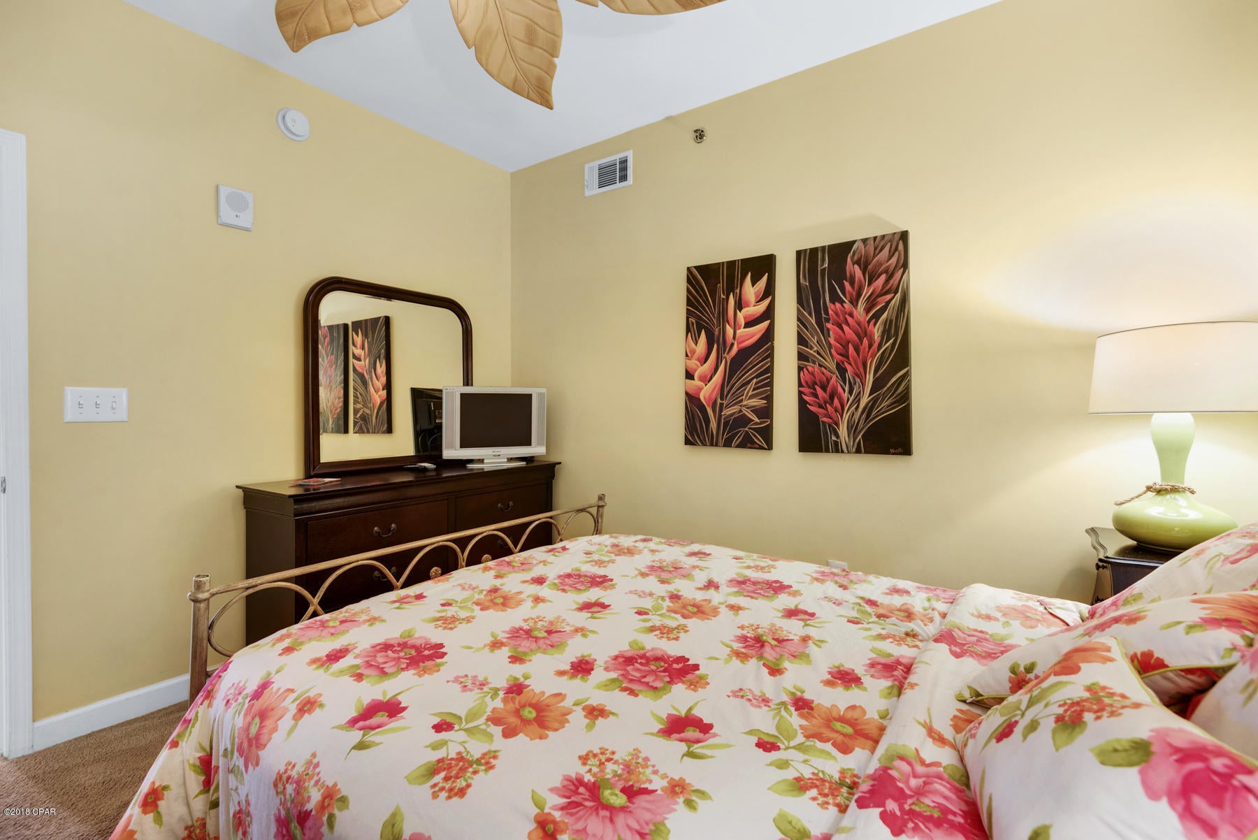 Splash Condo - Residential