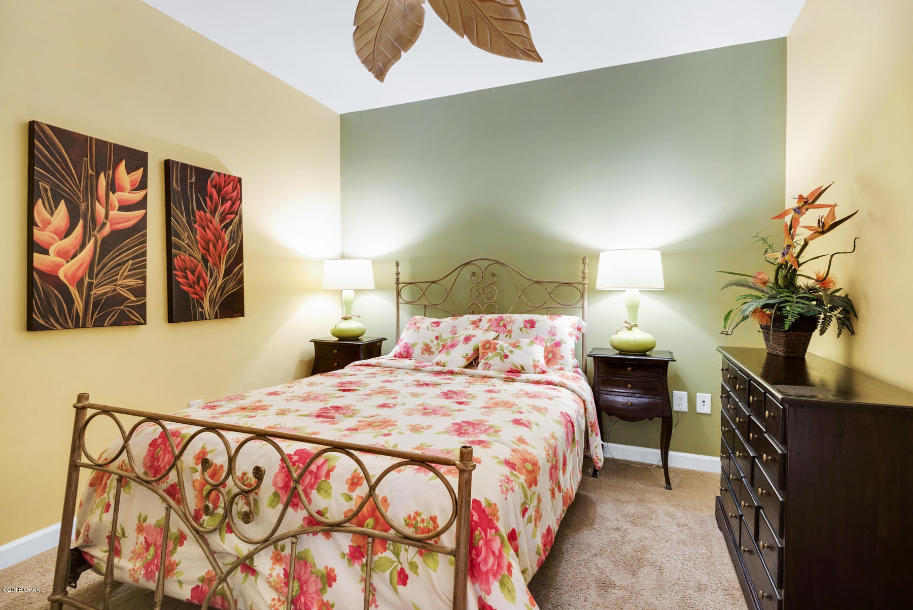 Splash Condo - Residential