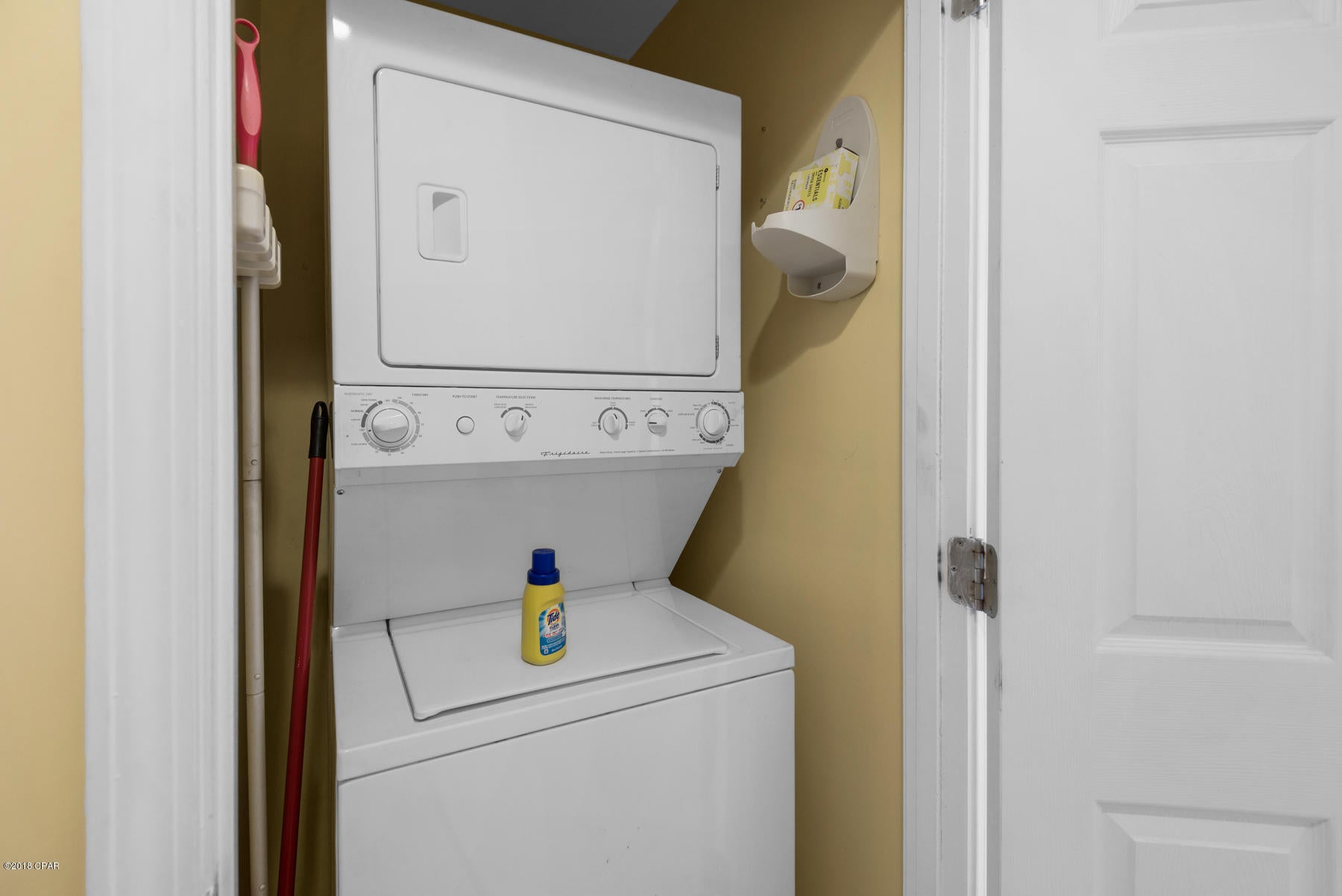 Splash Condo - Residential