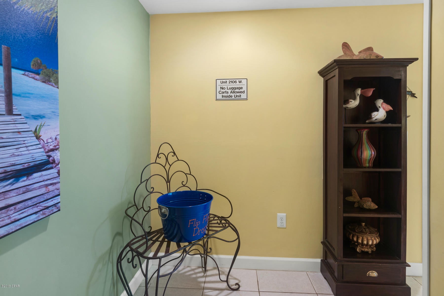 Splash Condo - Residential