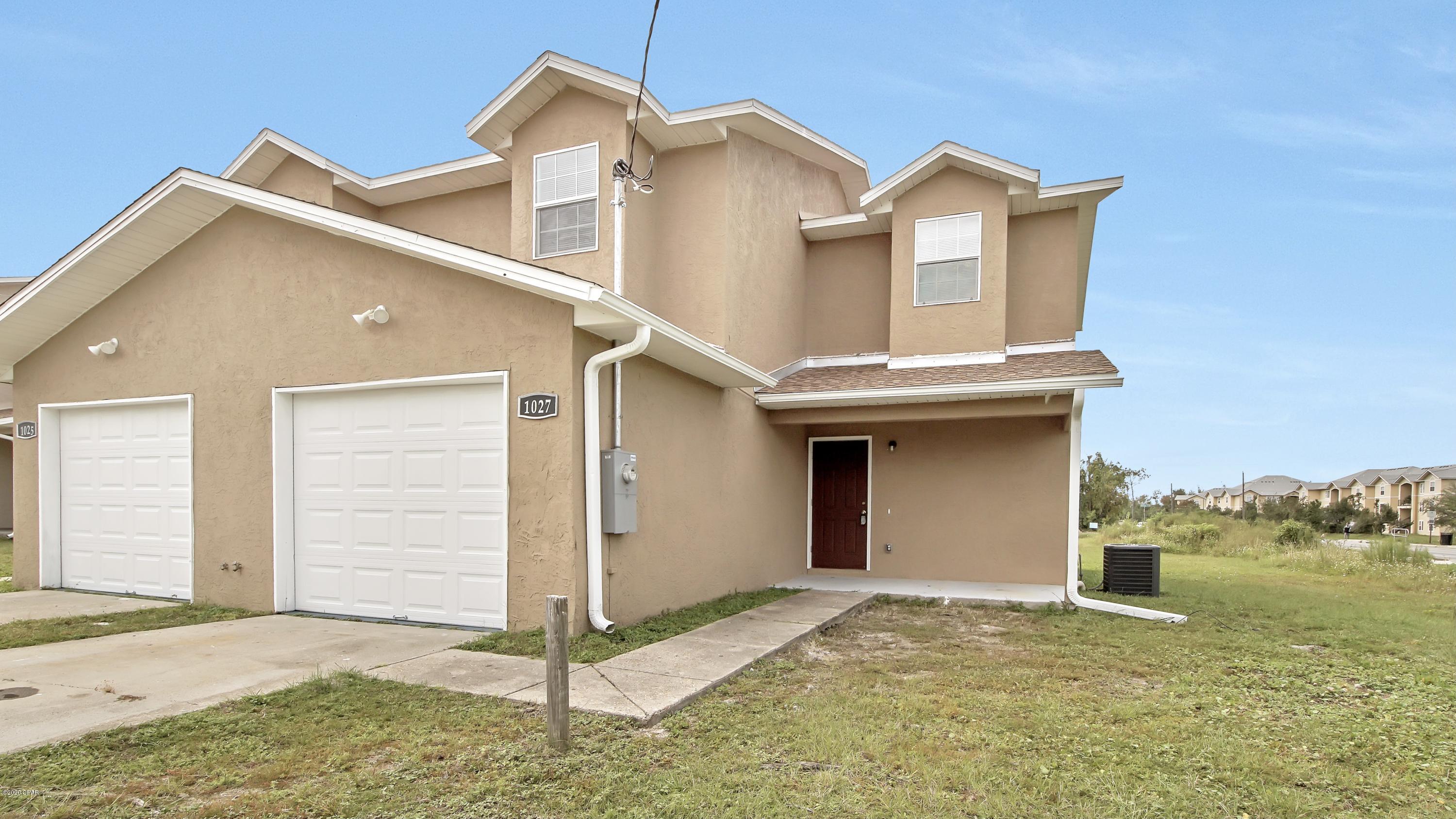 3 bedroom, 1.5 bathroom duplex, centrally located and ready to rent. Recently updated, all new appliances, washer and dryer included.  **Pets allowed upon approval.