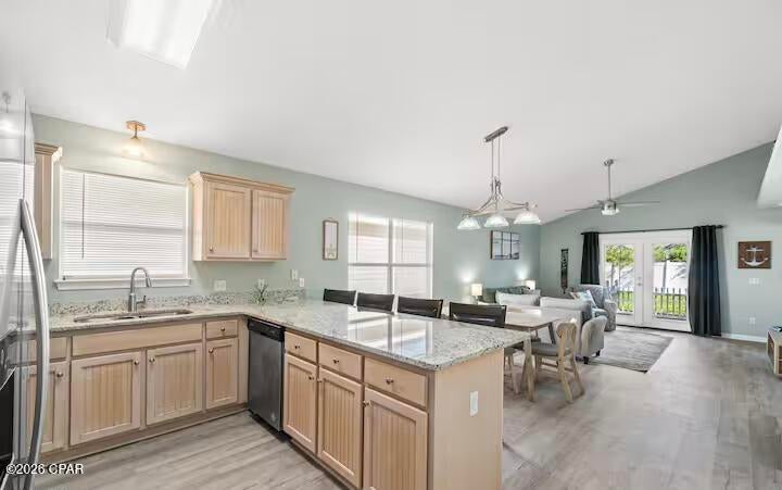 Palm Cove - Residential Lease