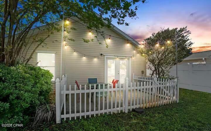 Palm Cove - Residential Lease