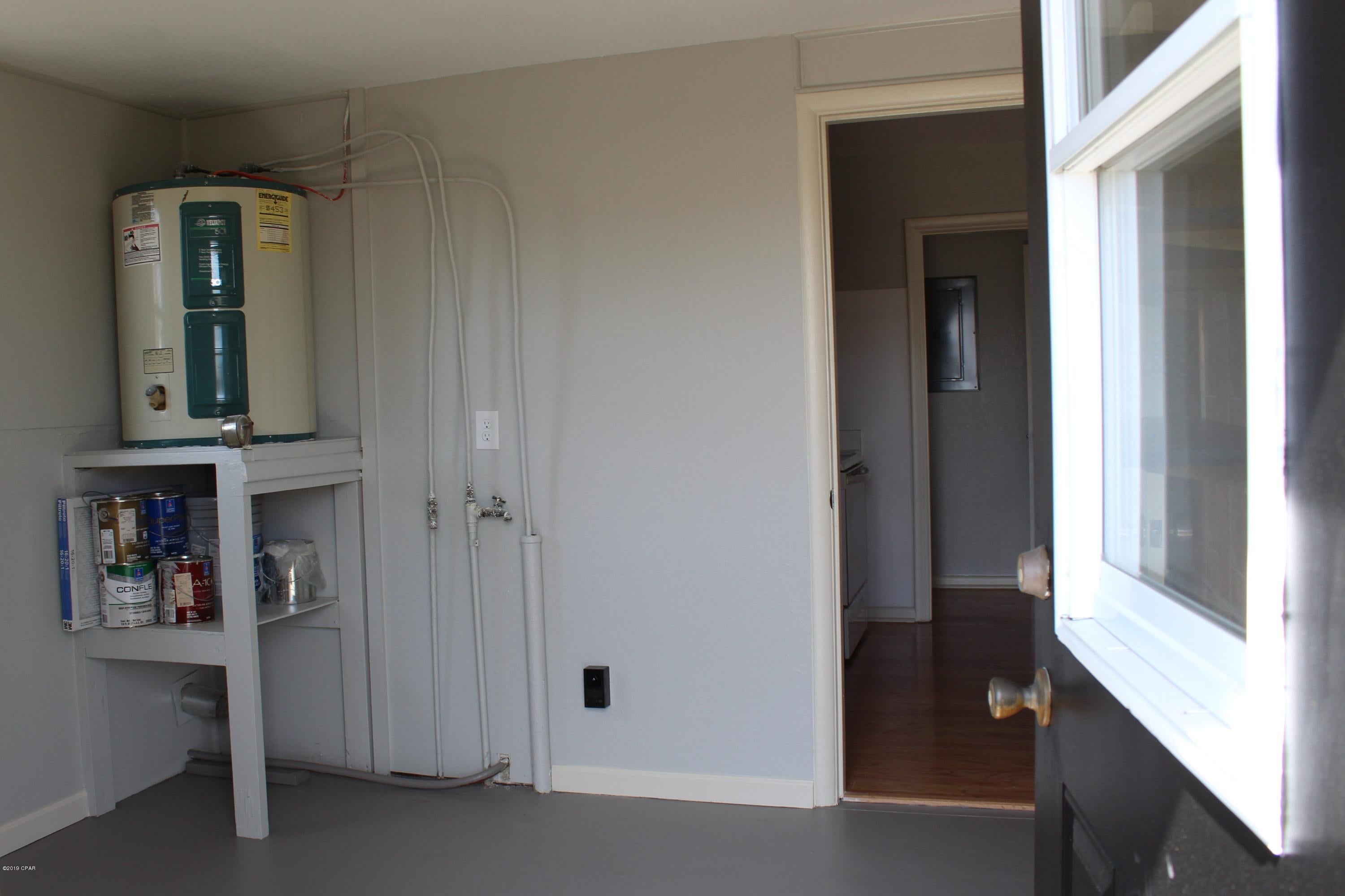 Long Point Park 1st Add - Residential