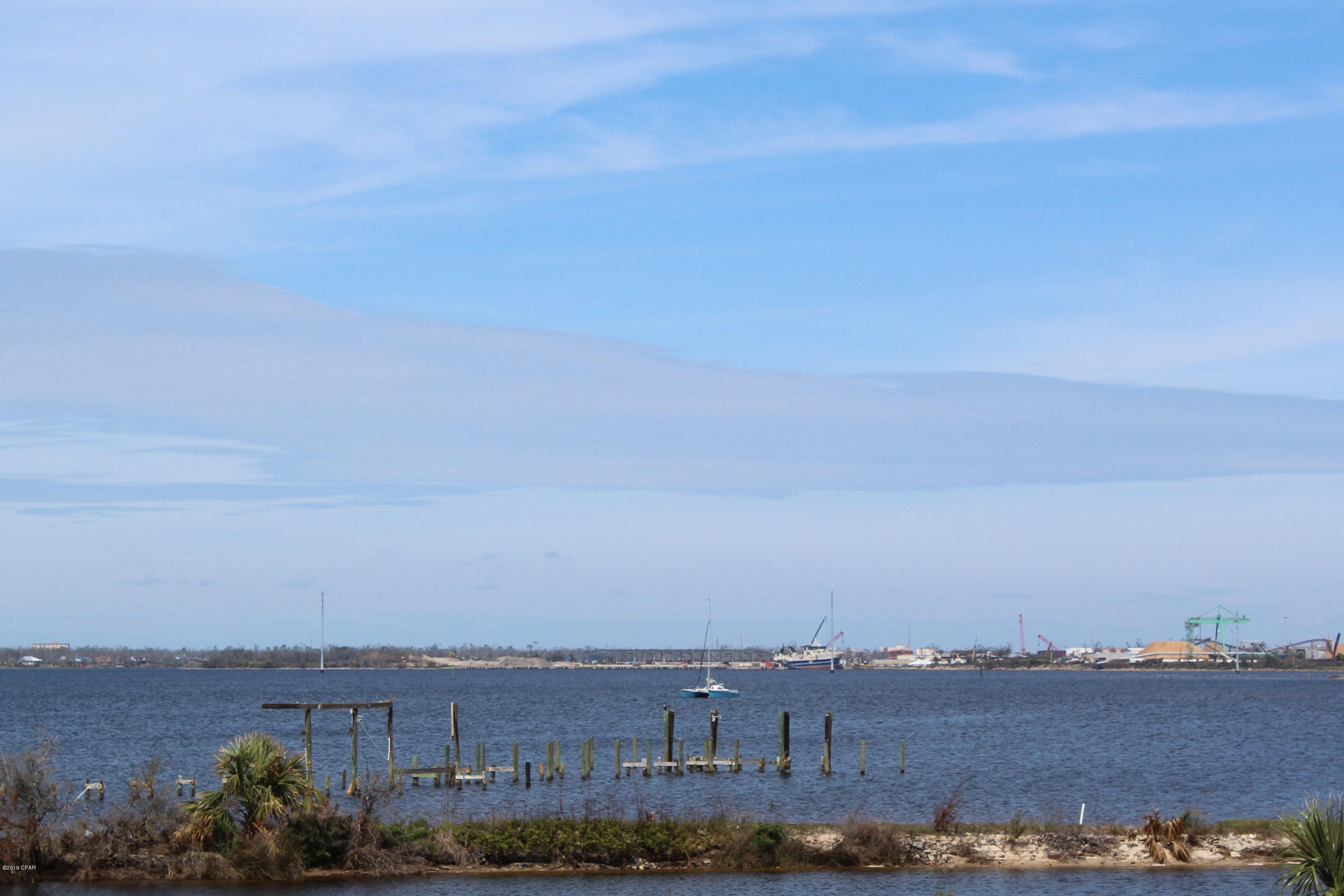 Long Point Park 1st Add - Residential