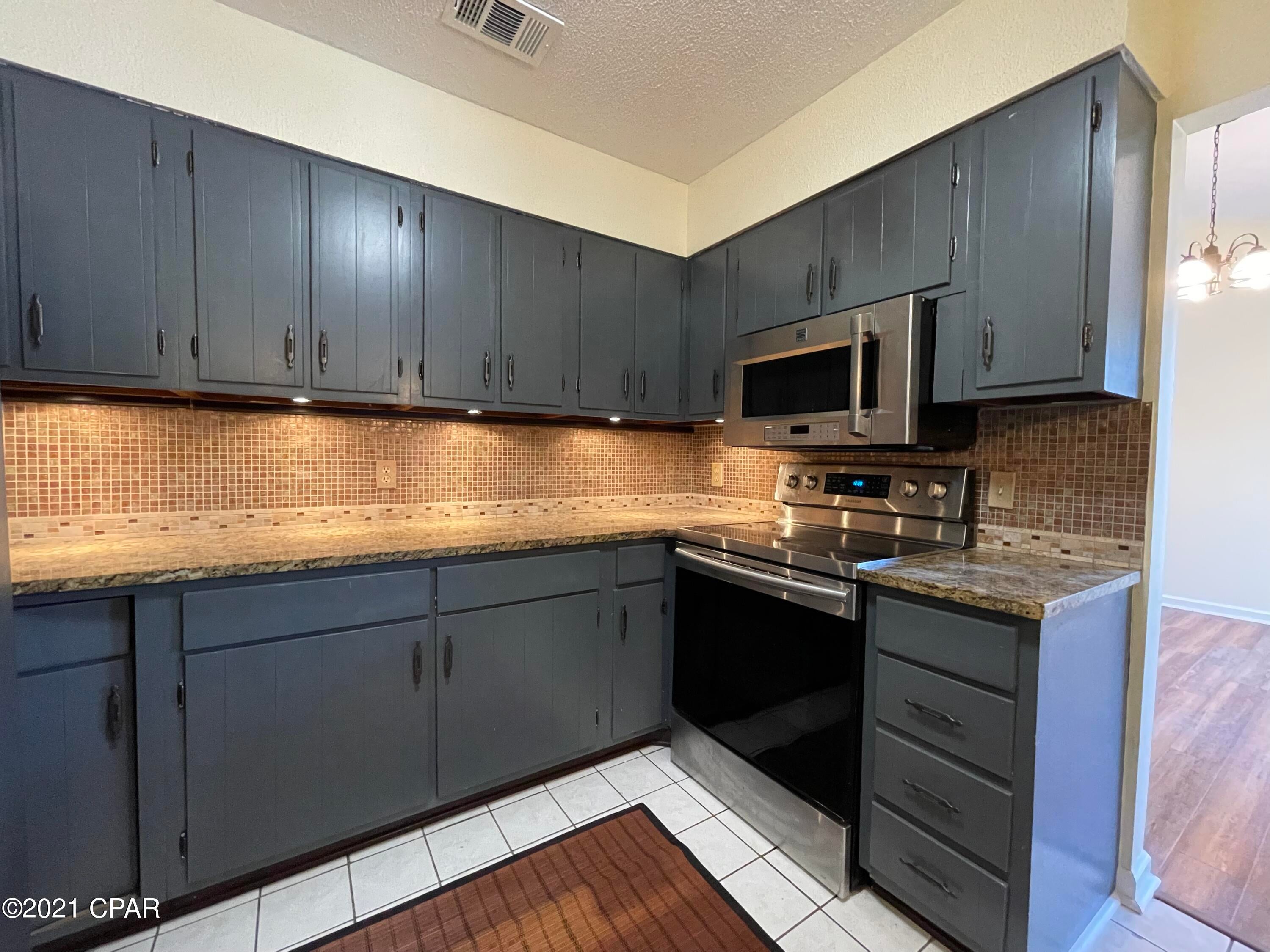 Forest Hills Unit 1 - Residential Lease