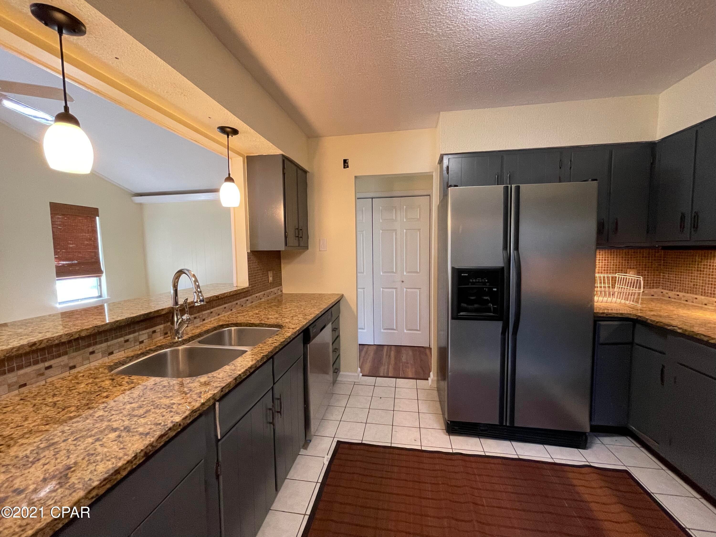 Forest Hills Unit 1 - Residential Lease