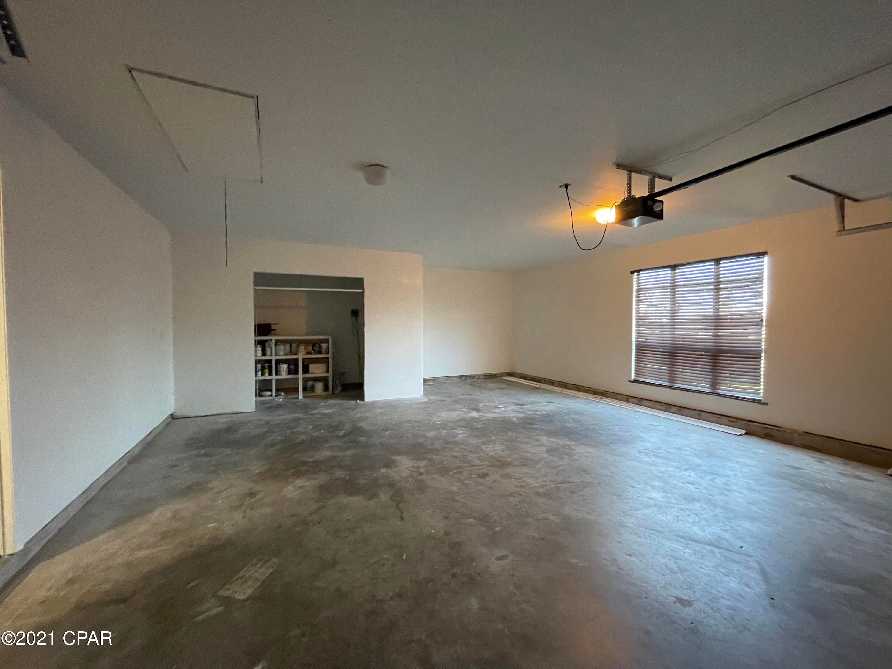 Forest Hills Unit 1 - Residential Lease
