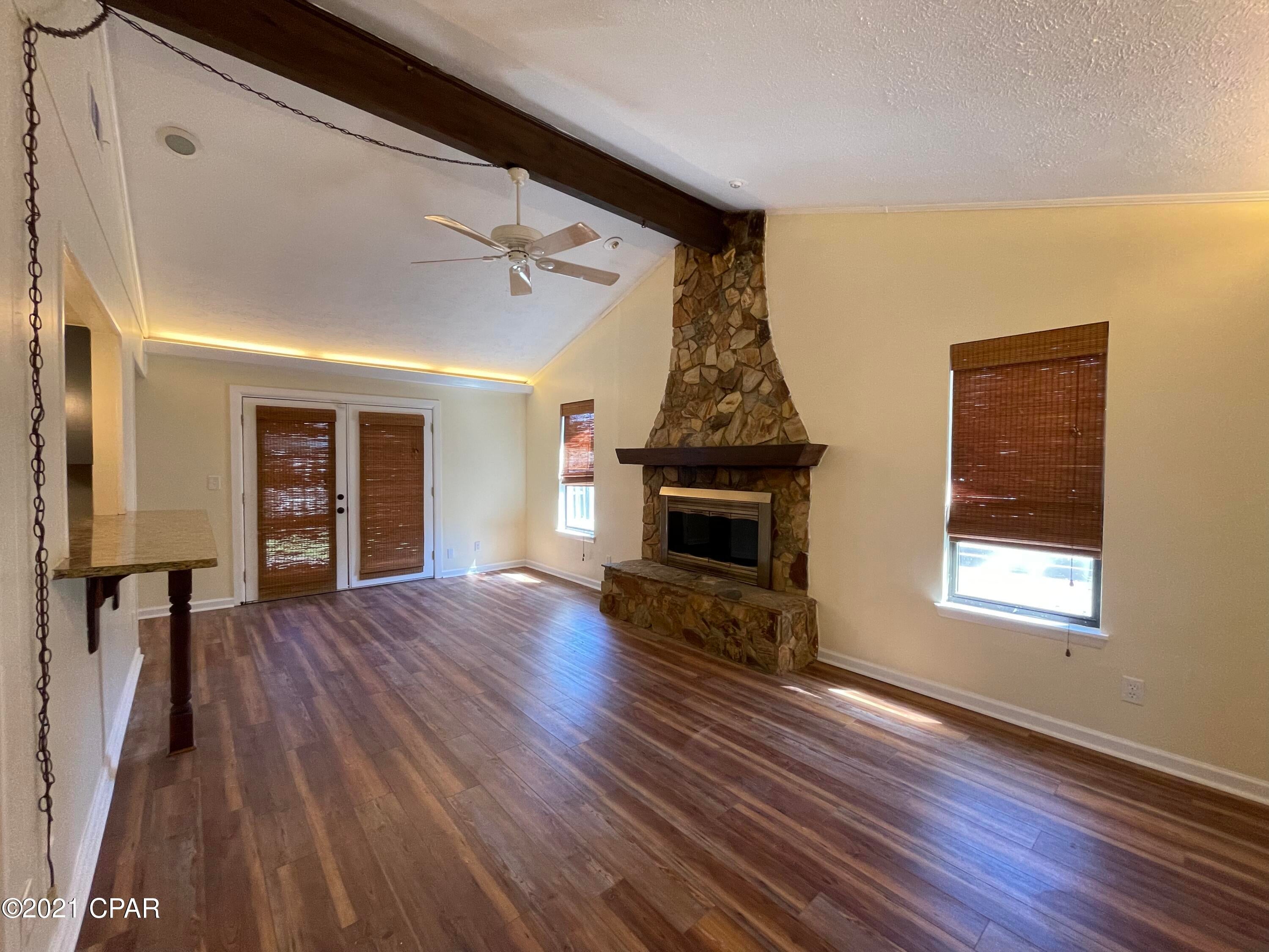 Forest Hills Unit 1 - Residential Lease