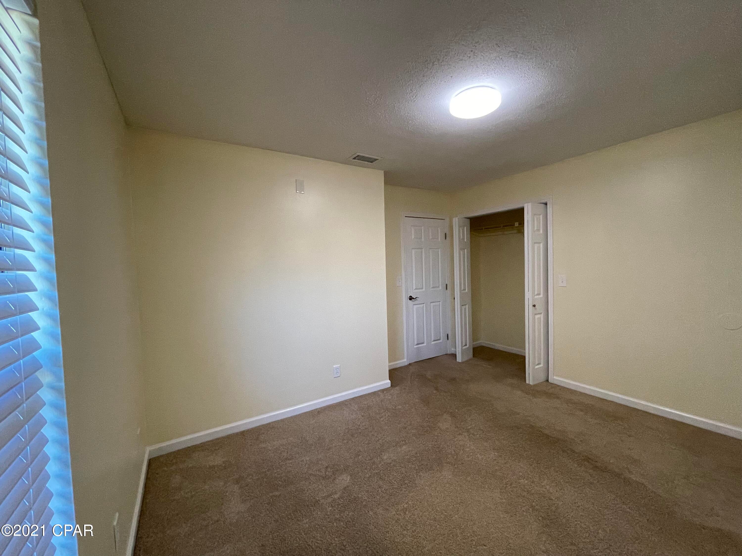 Forest Hills Unit 1 - Residential Lease