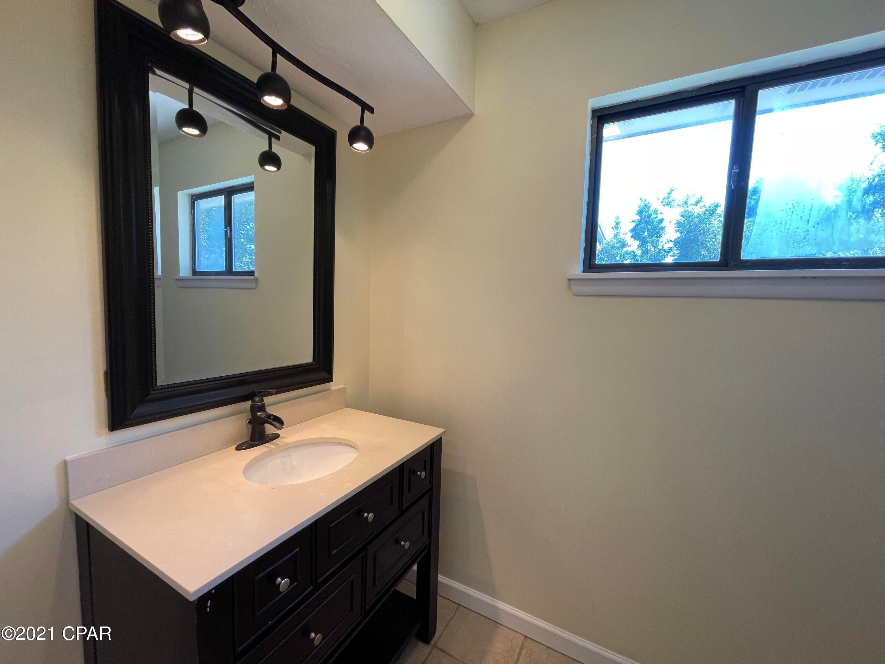Forest Hills Unit 1 - Residential Lease