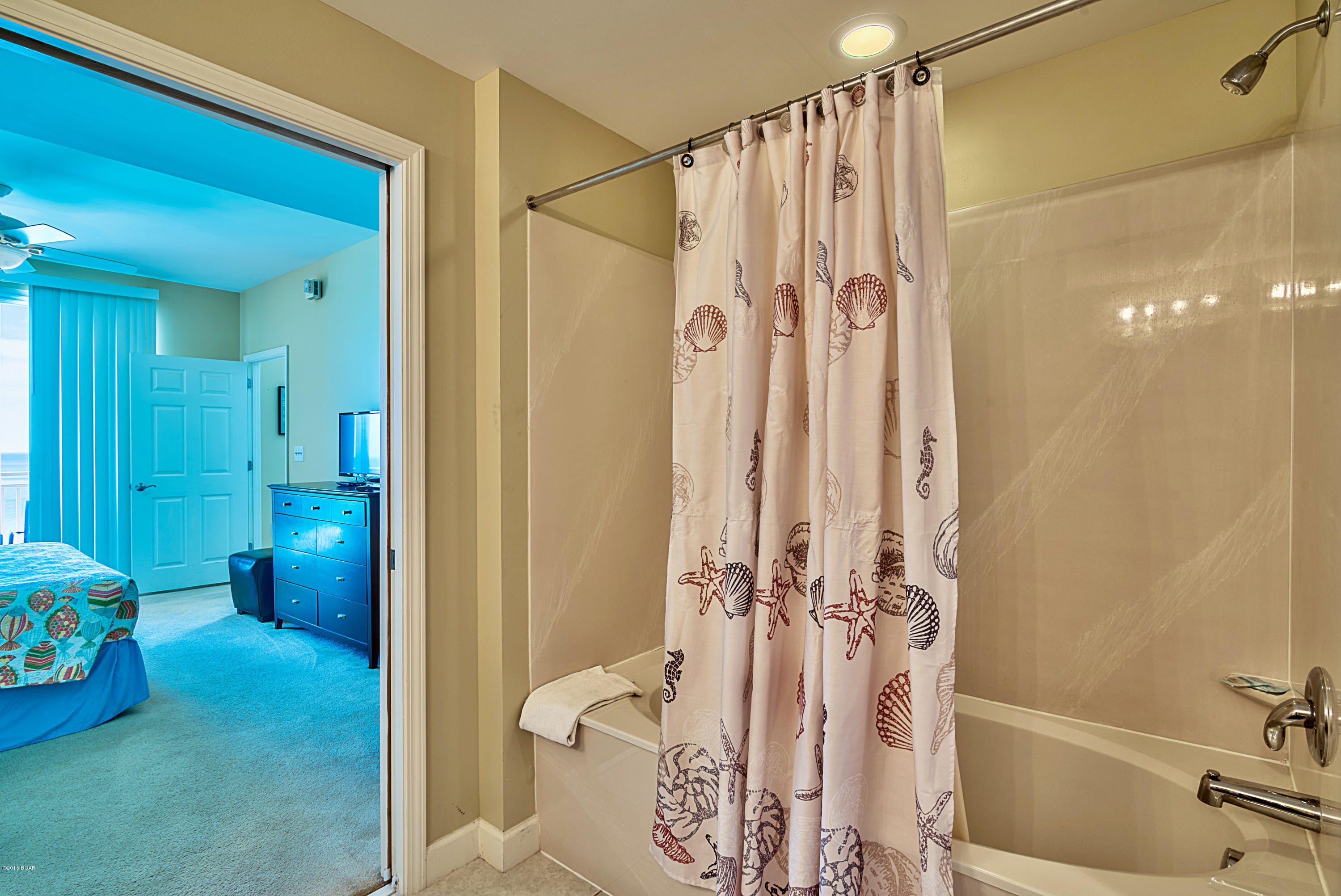 Splash Condo - Residential