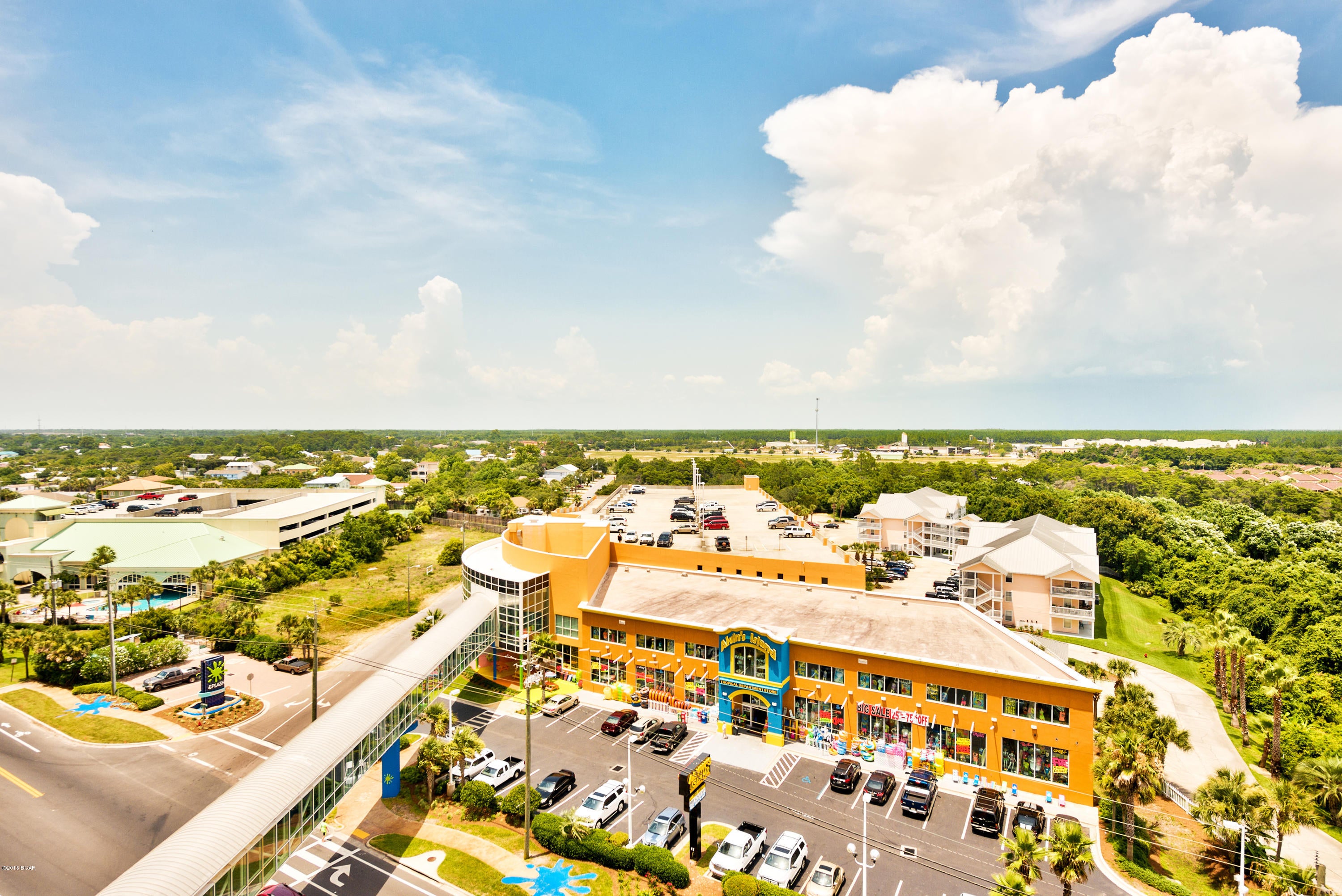 Splash Condo - Residential