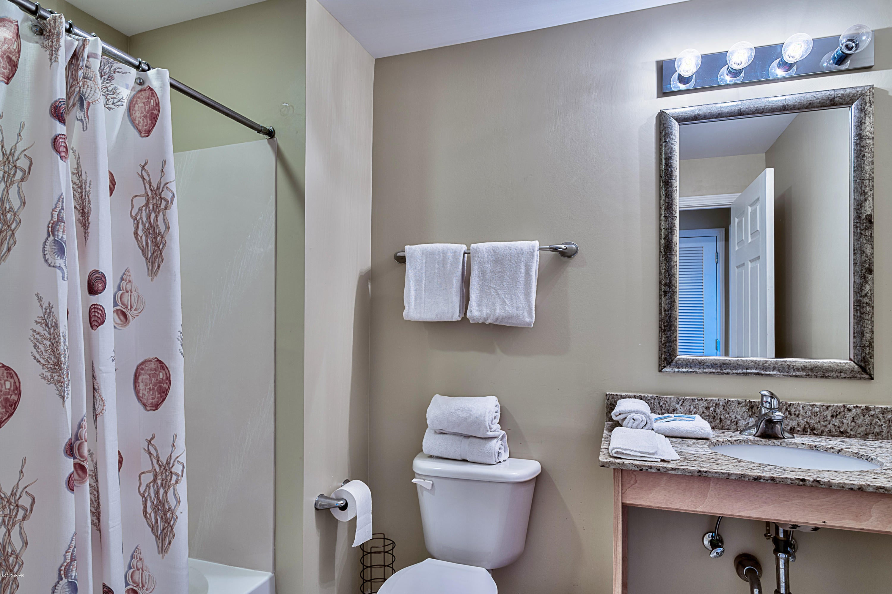 Splash Condo - Residential